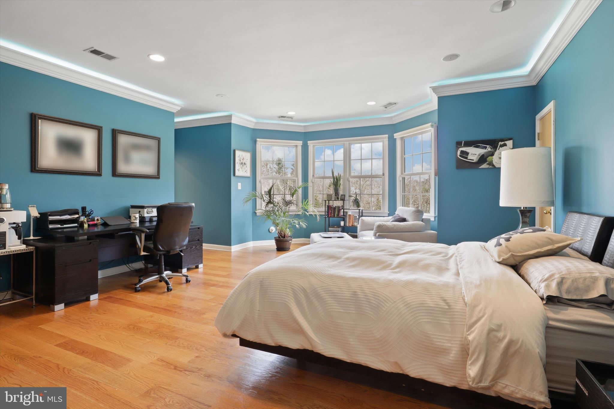 SADDLE RIDGE - Residential