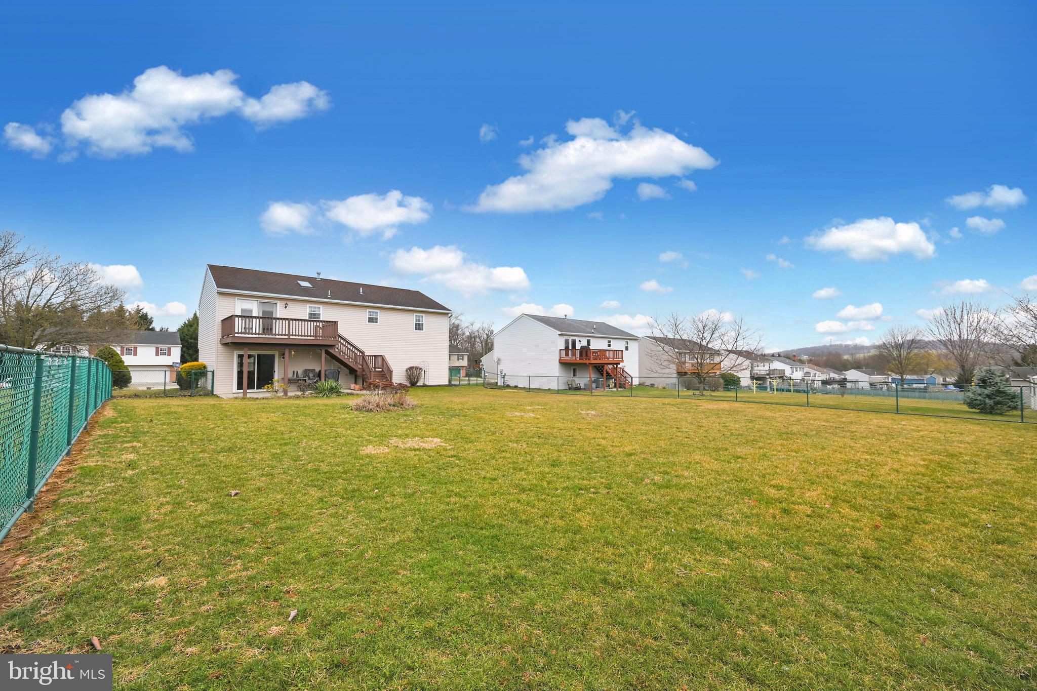 INDIAN MEADOWS/KENDALE - Residential