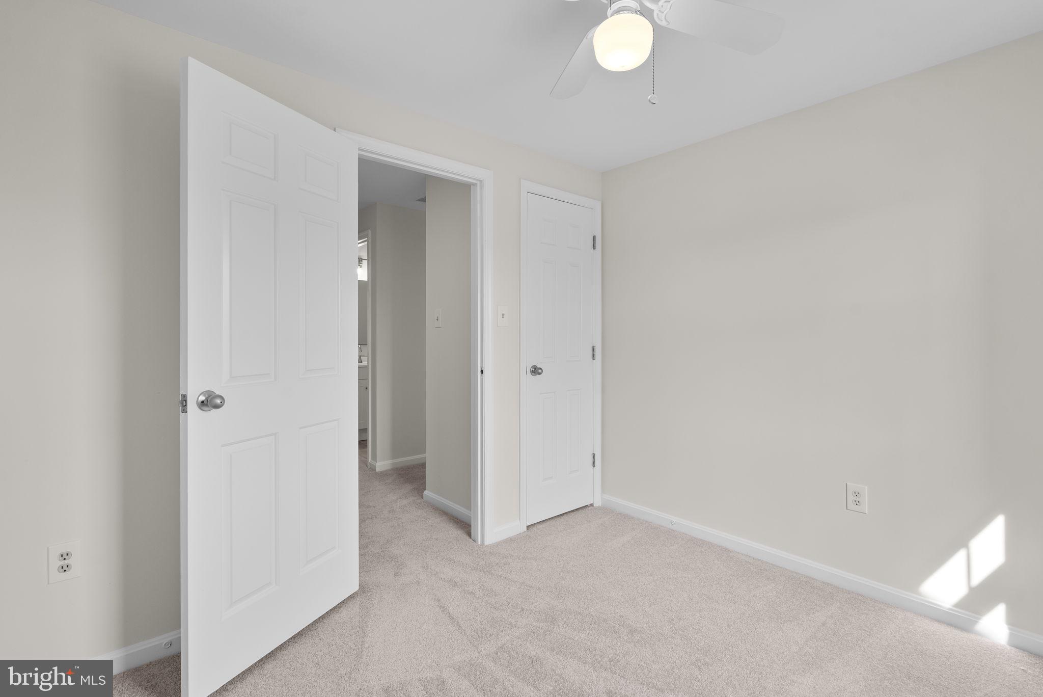 WATERSIDE - Residential