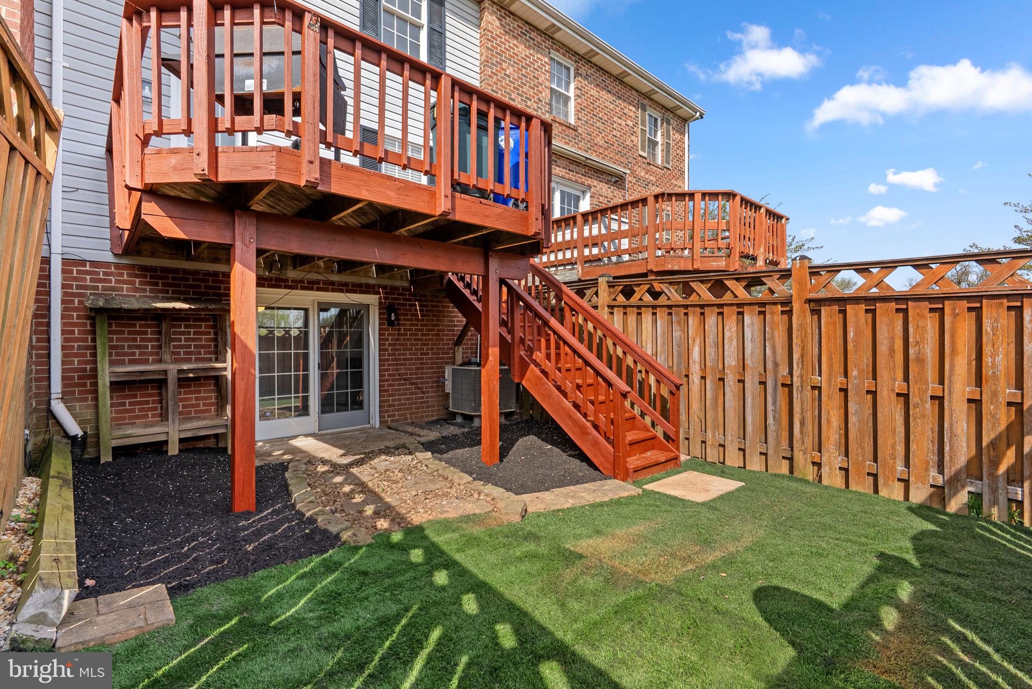 WATERSIDE - Residential