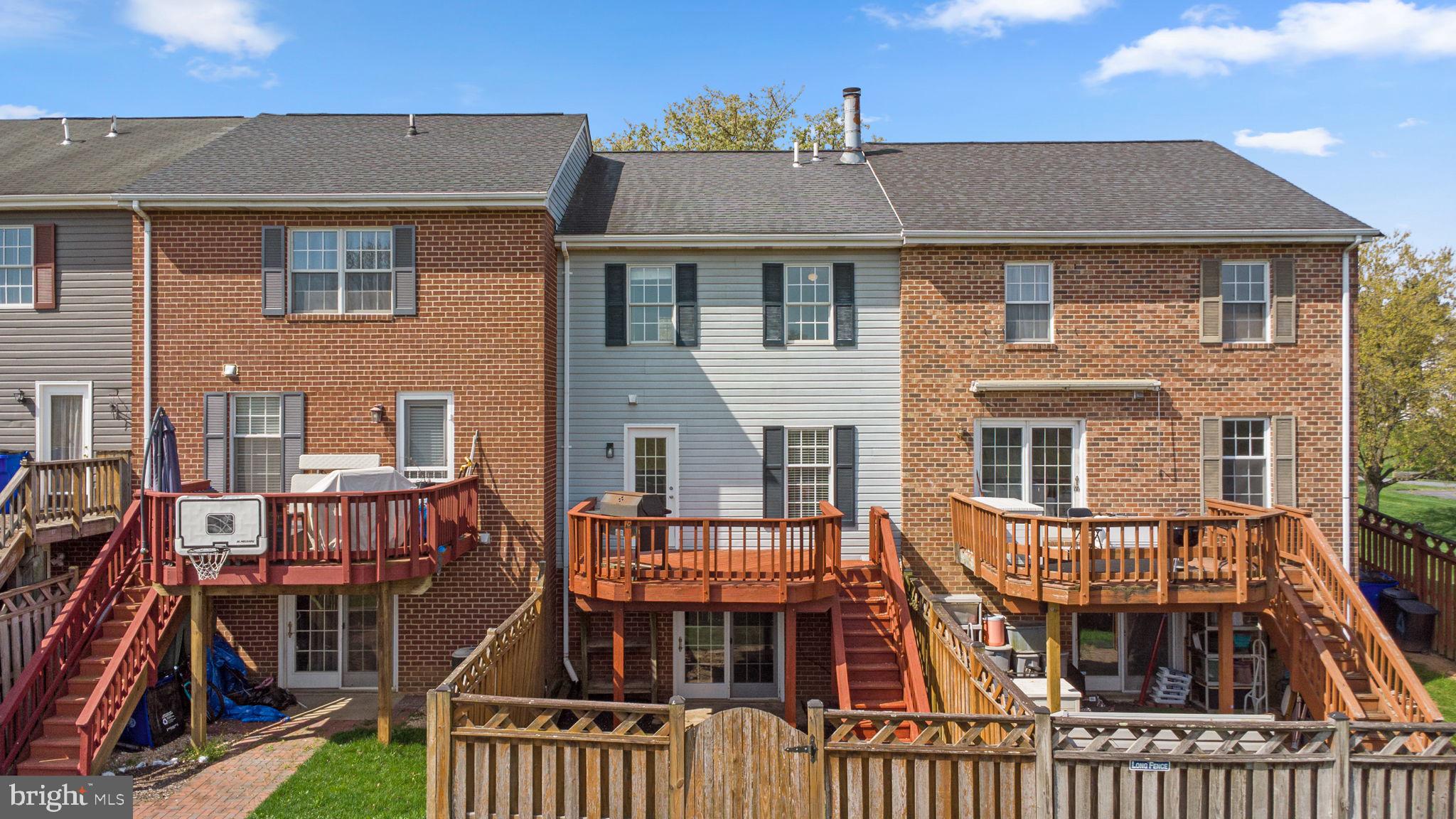 WATERSIDE - Residential