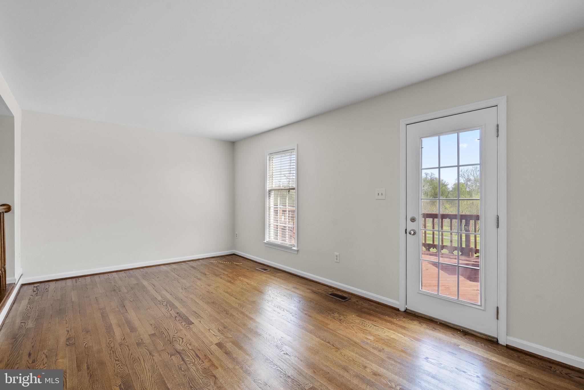 WATERSIDE - Residential