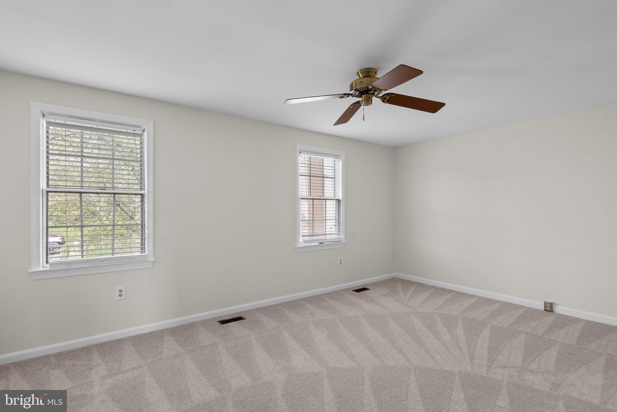 WATERSIDE - Residential