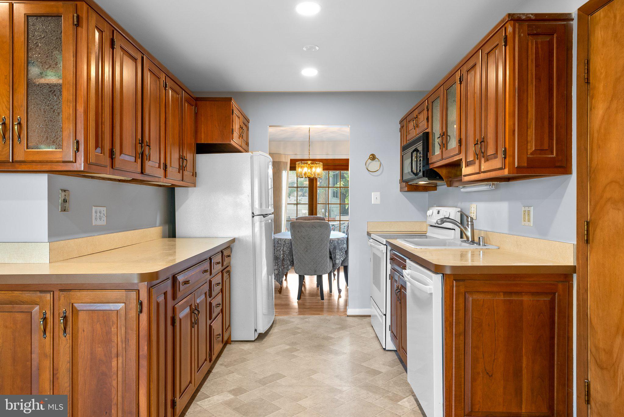 BOND MILL PARK - Residential