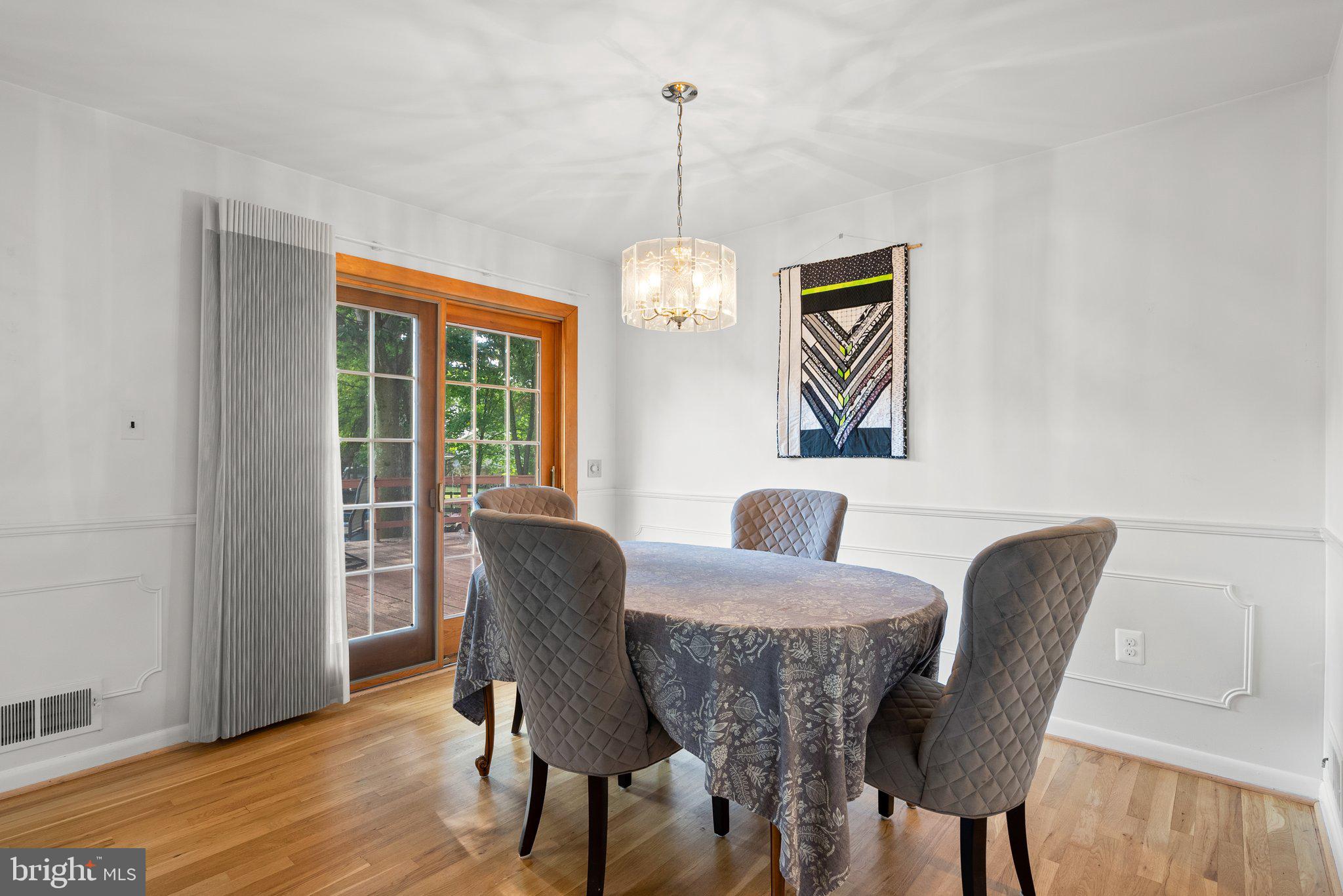 BOND MILL PARK - Residential