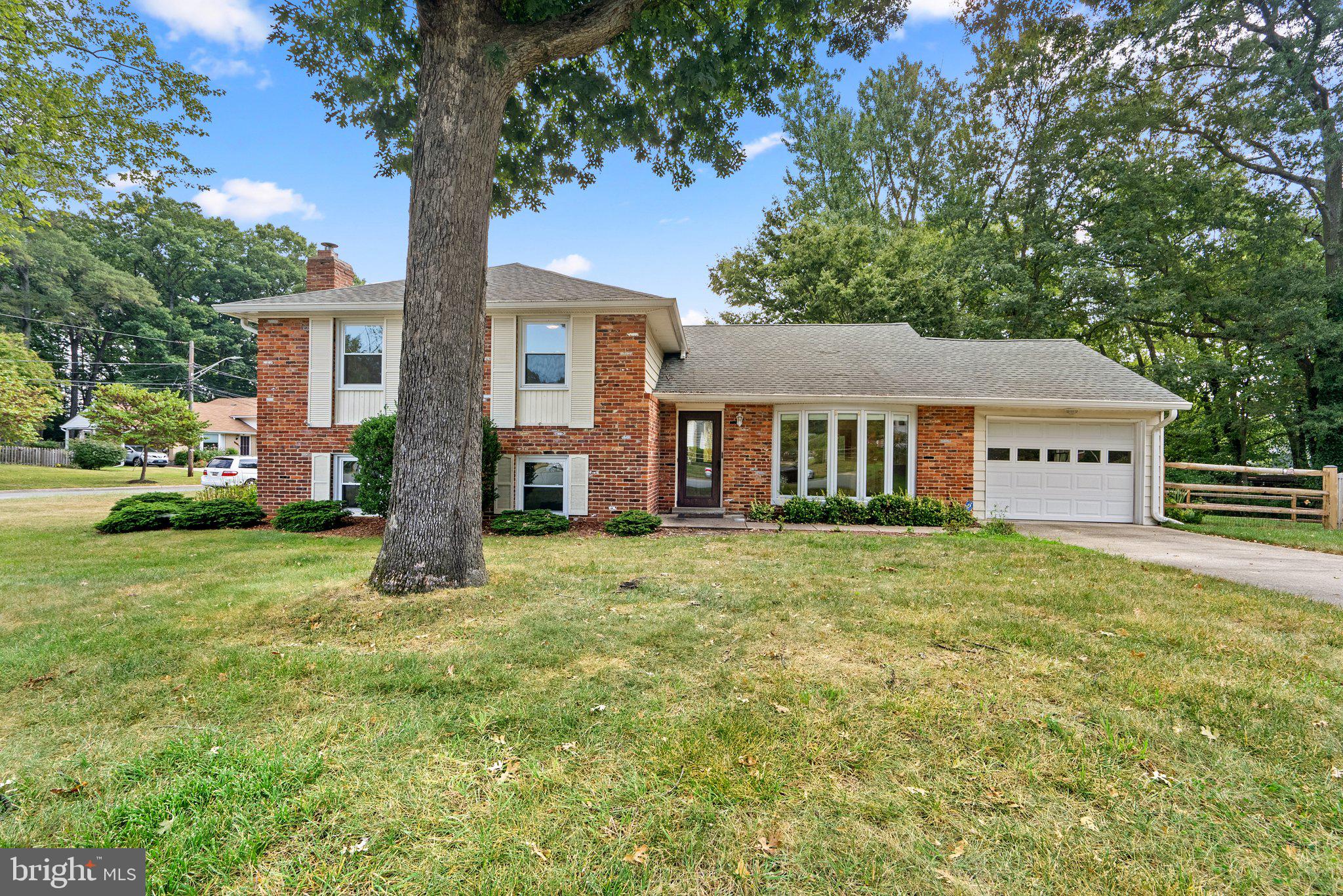 BOND MILL PARK - Residential