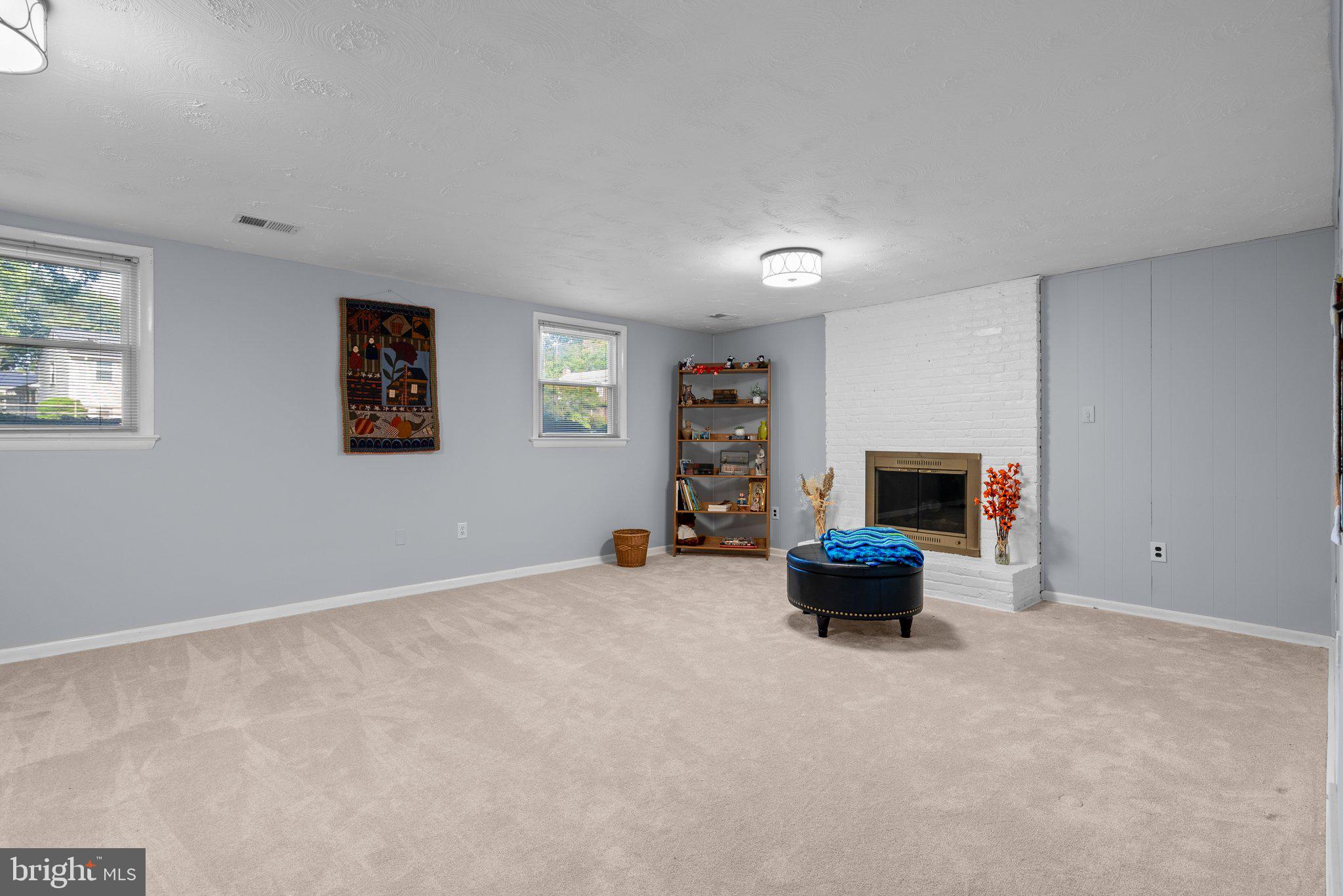 BOND MILL PARK - Residential