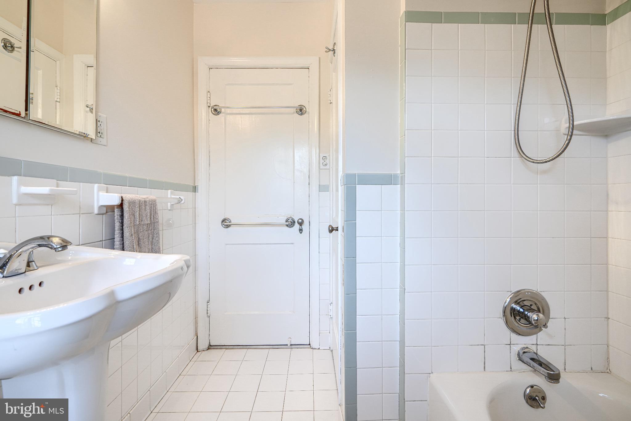 GREATER HOMELAND HISTORIC DISTRICT - Residential