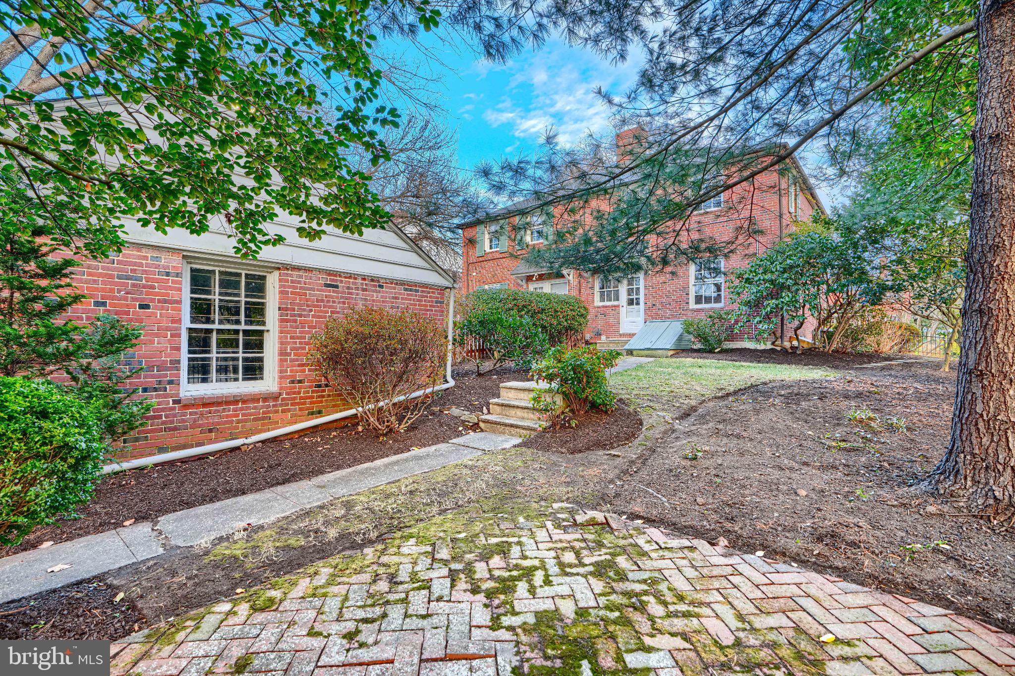 GREATER HOMELAND HISTORIC DISTRICT - Residential