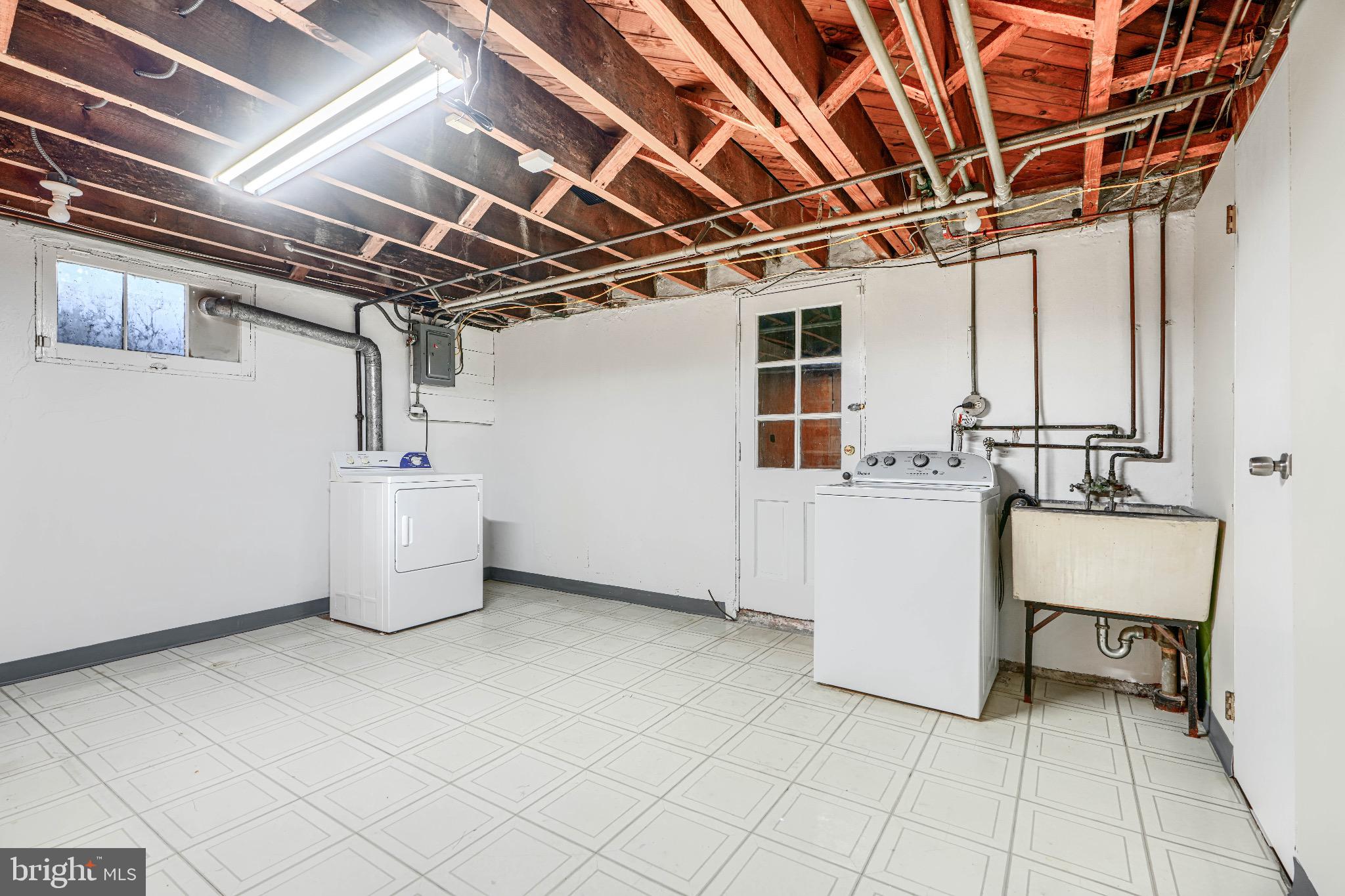 GREATER HOMELAND HISTORIC DISTRICT - Residential