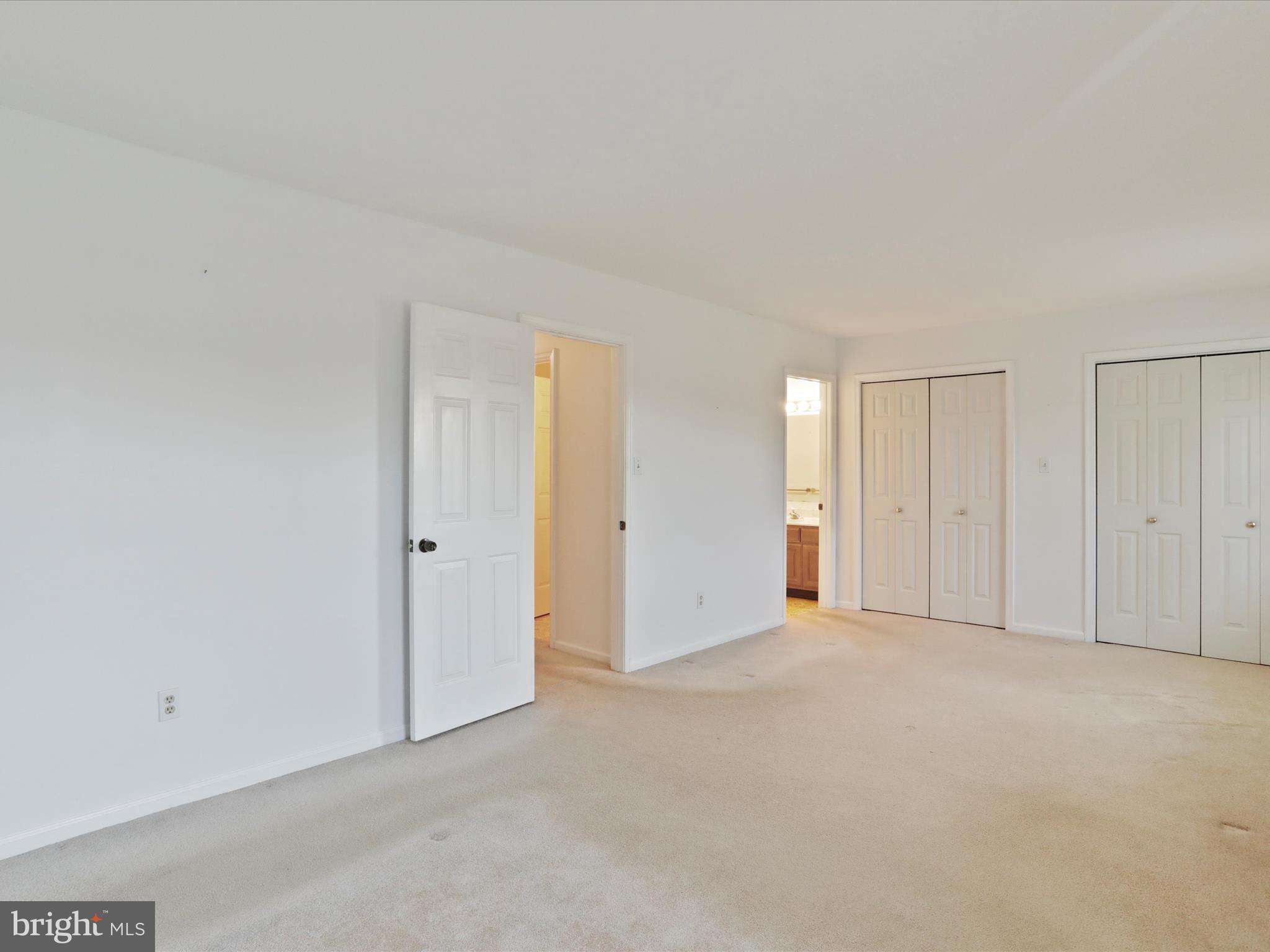 TOWNE OAK VILLAGE - Residential