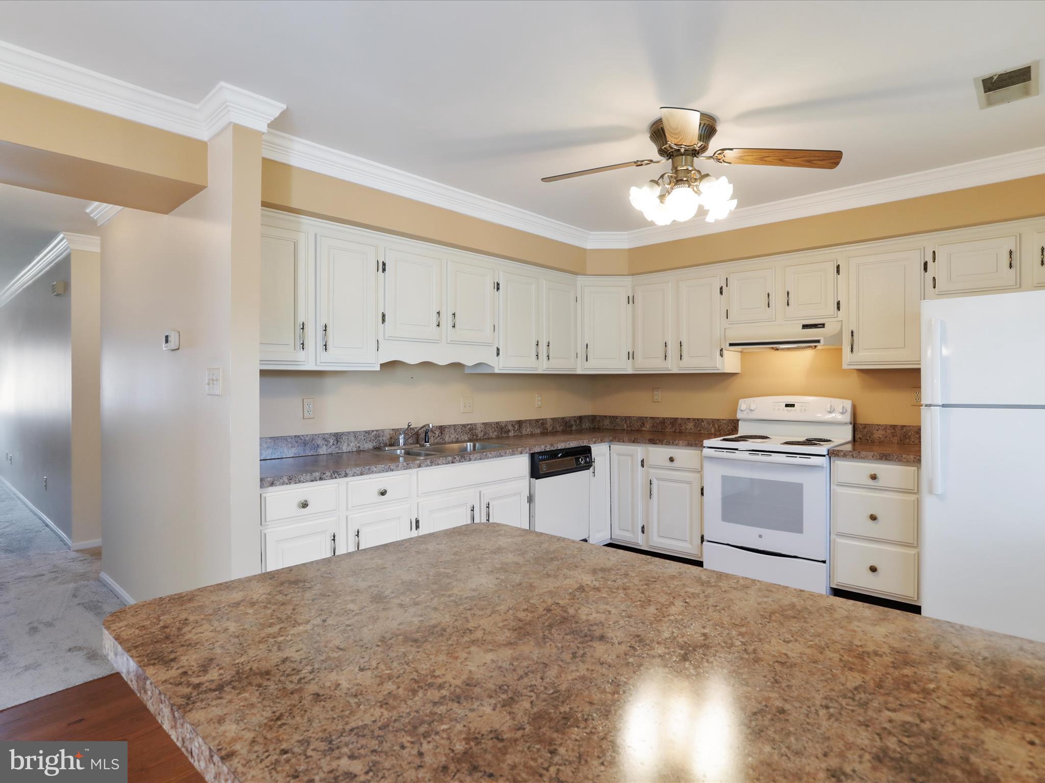 TOWNE OAK VILLAGE - Residential