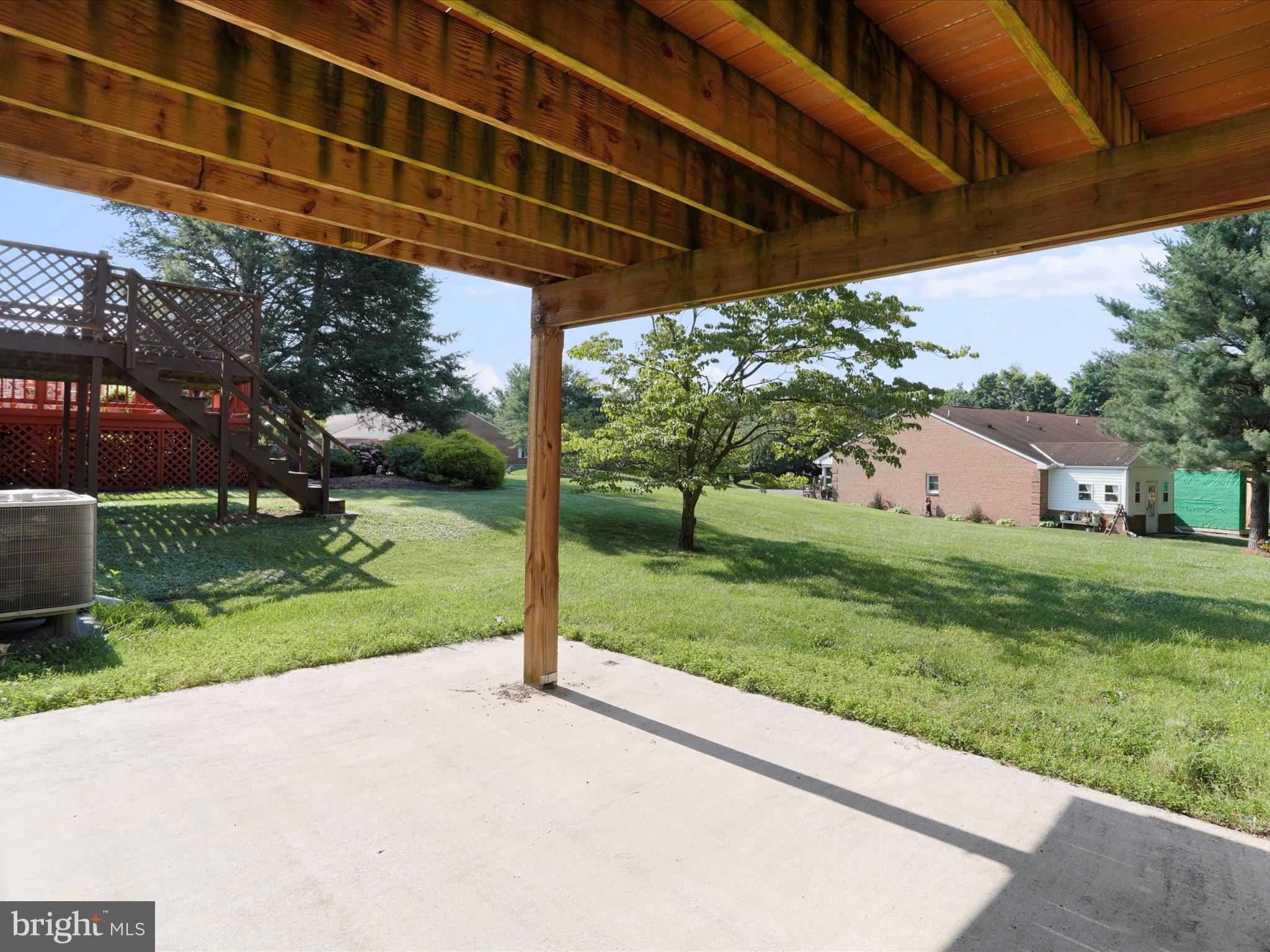 TOWNE OAK VILLAGE - Residential