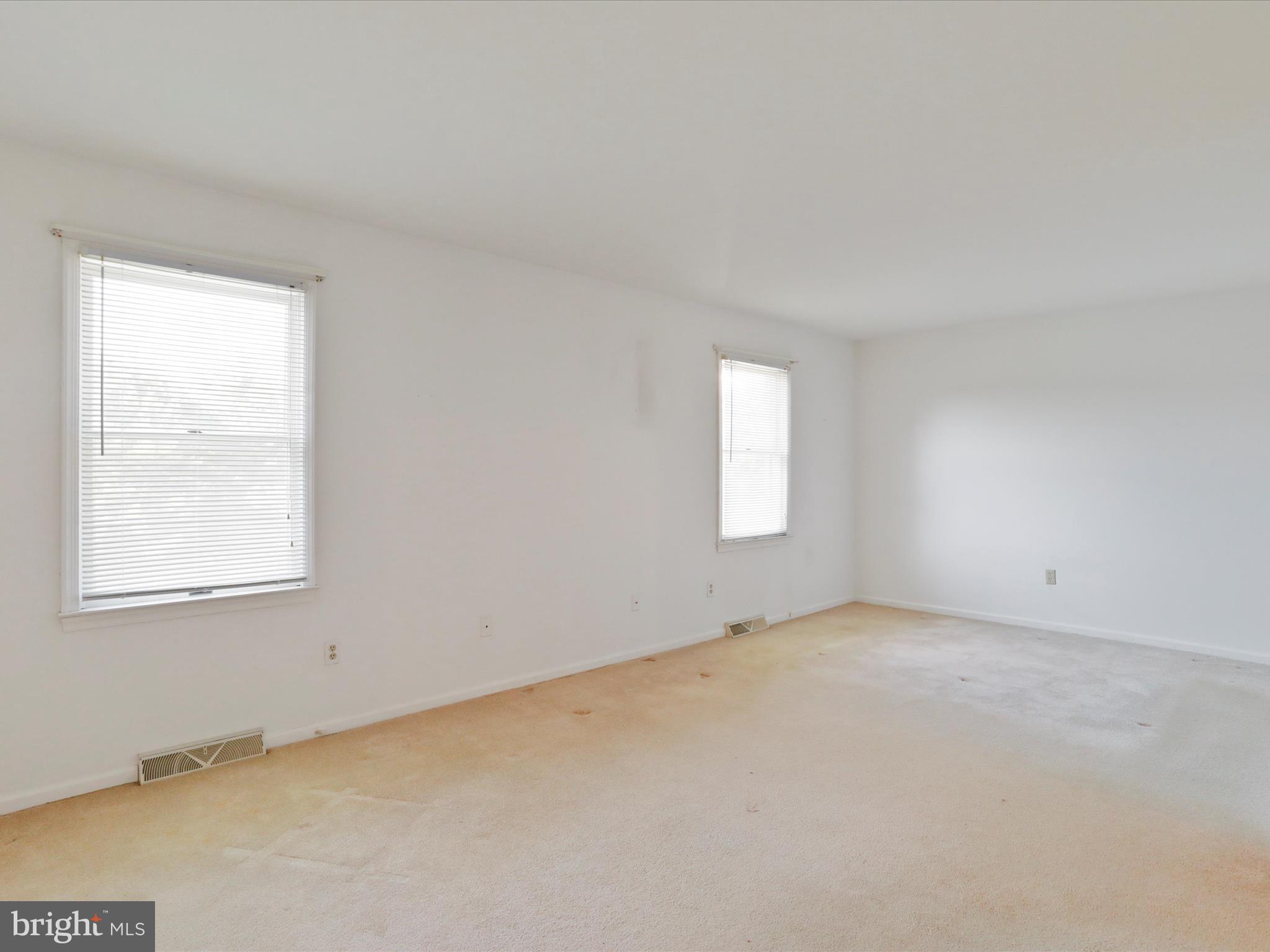 TOWNE OAK VILLAGE - Residential