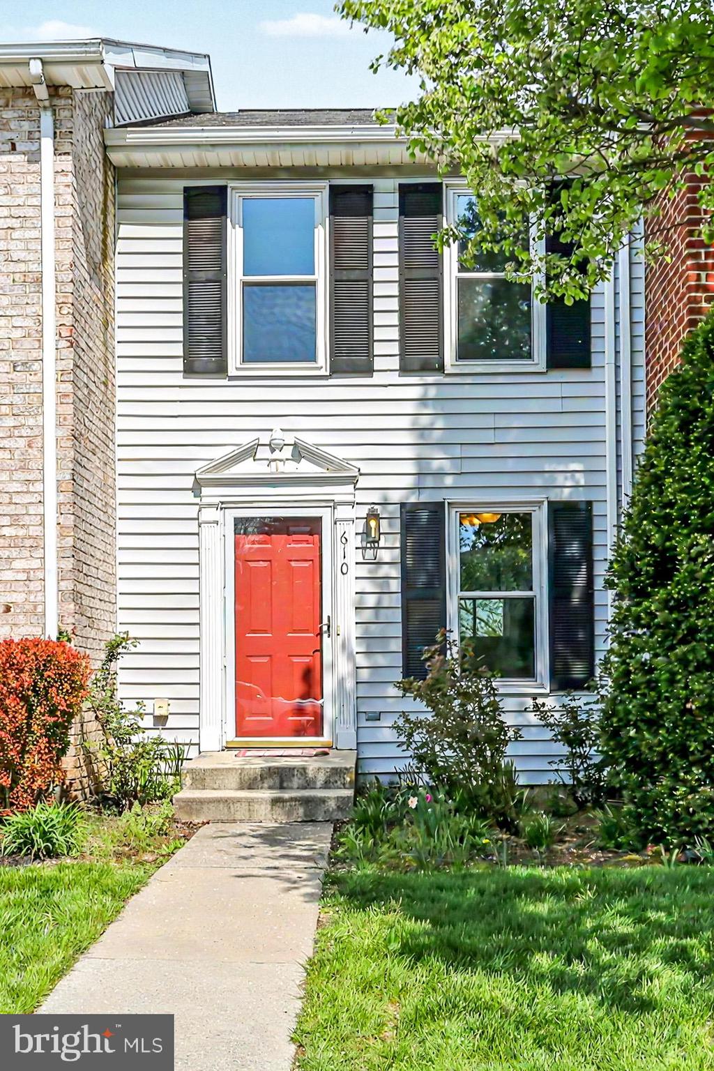 COLONIAL VIEW - Residential