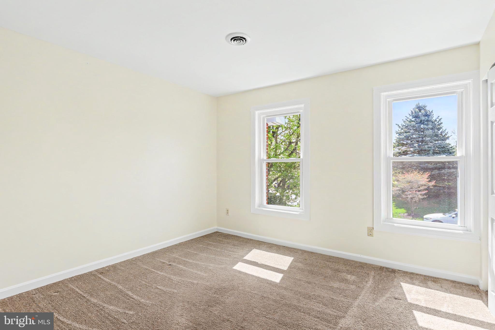 COLONIAL VIEW - Residential