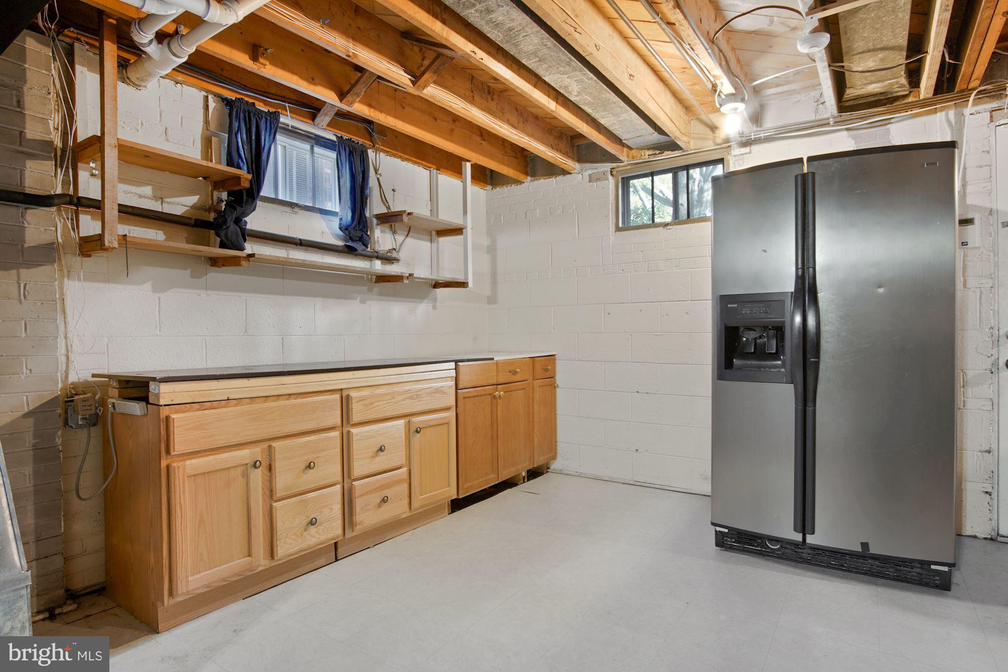 HENDRY ESTATES - Residential