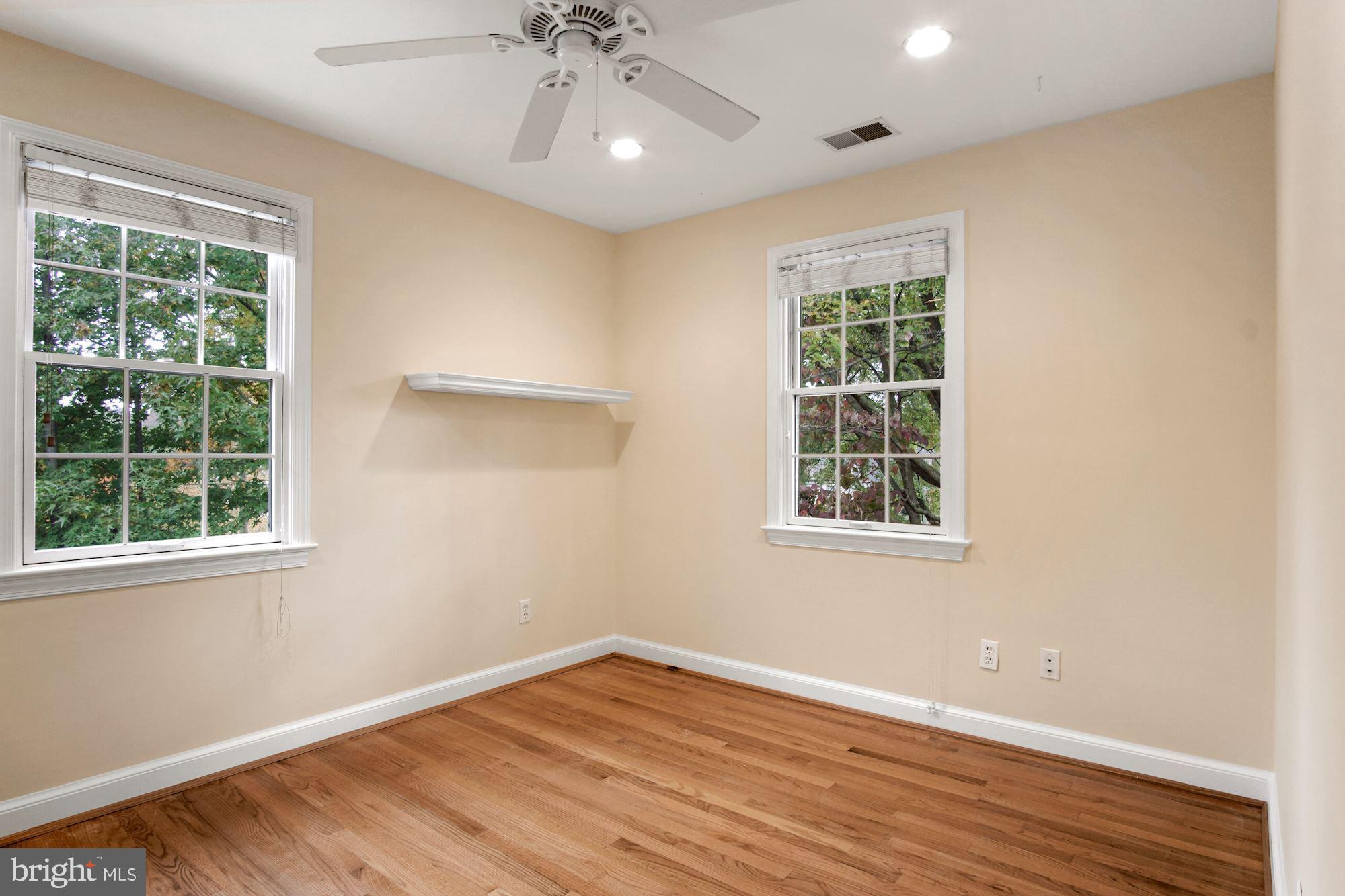 HENDRY ESTATES - Residential