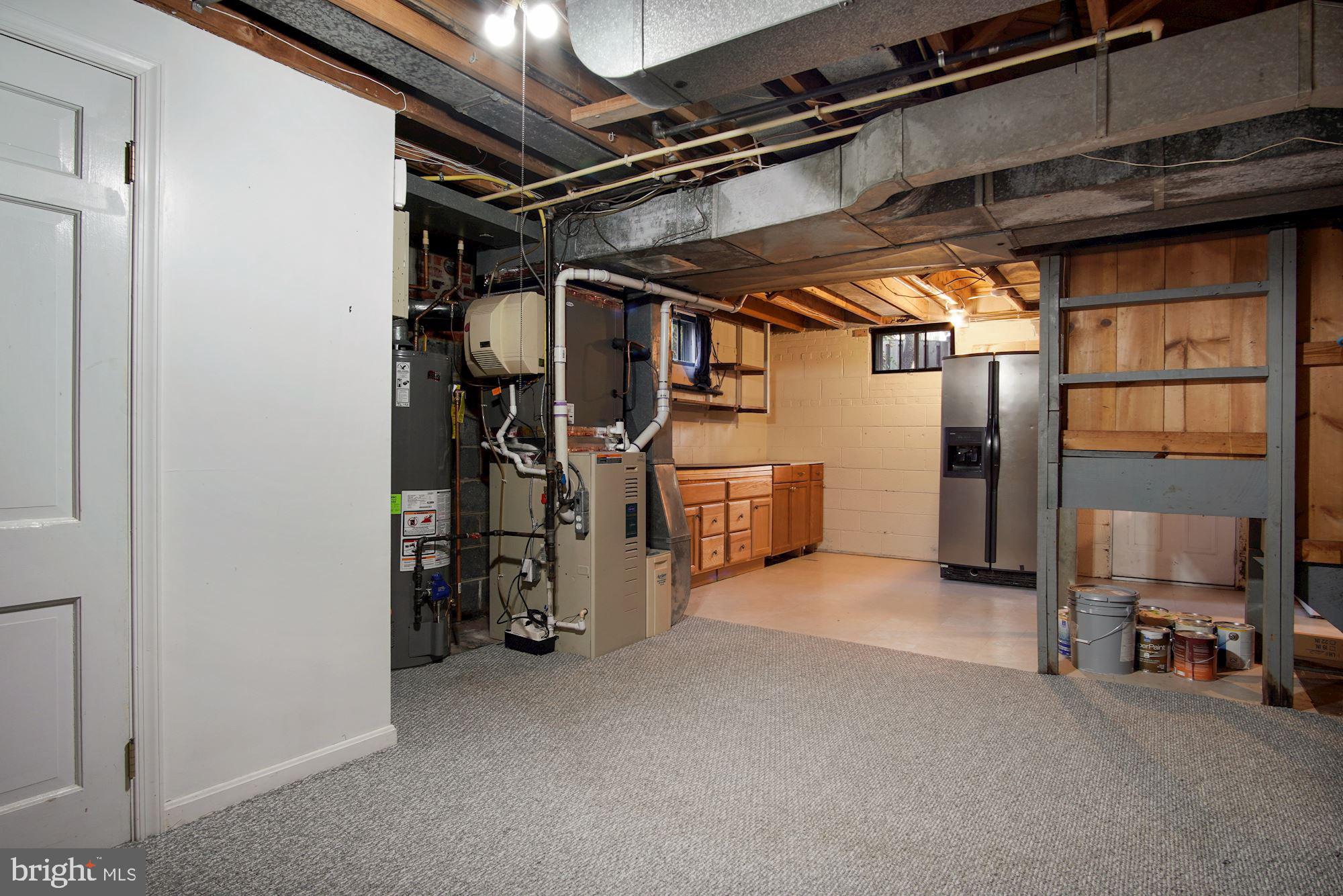 HENDRY ESTATES - Residential