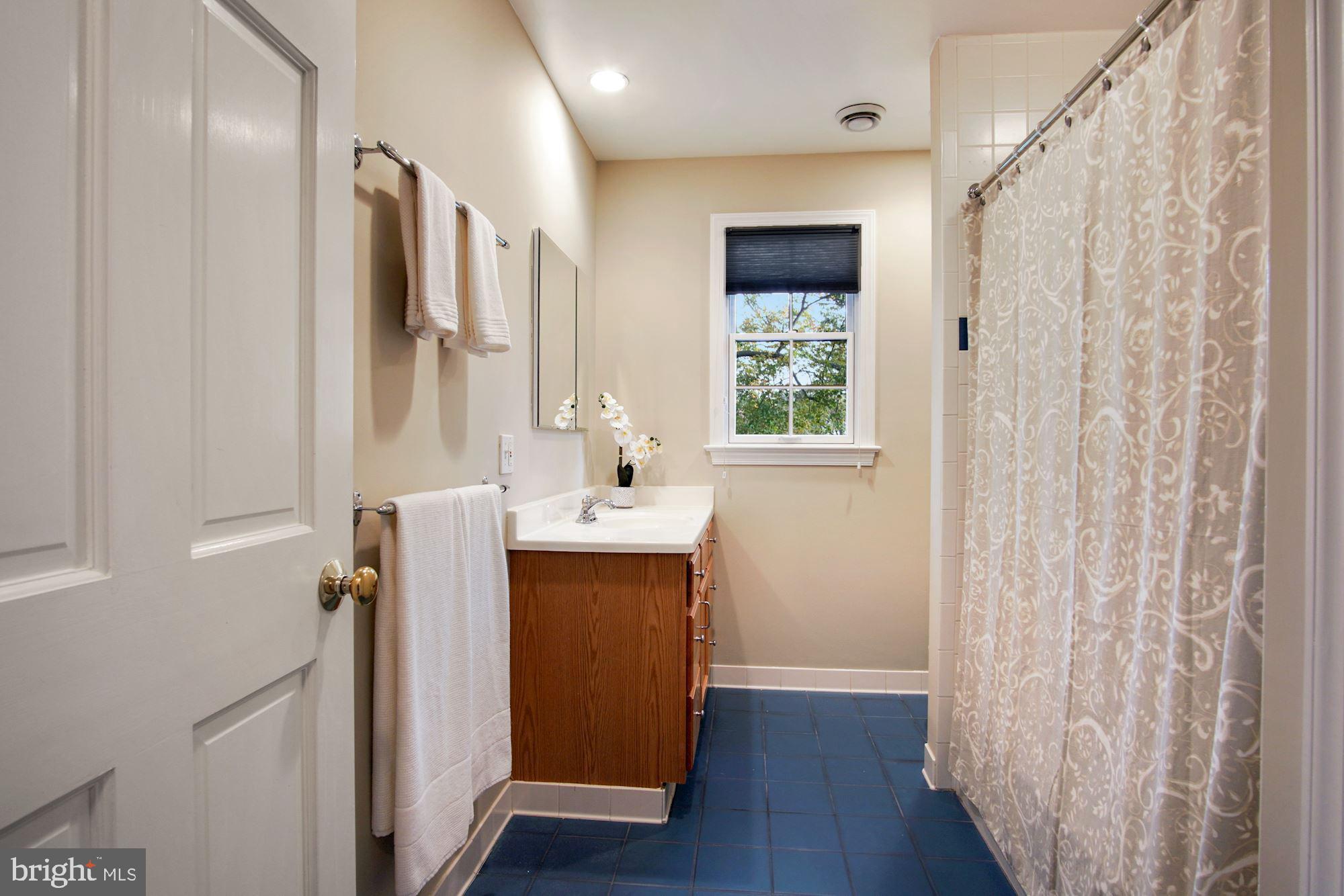 HENDRY ESTATES - Residential