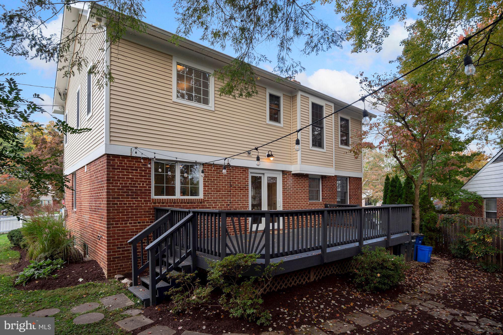 HENDRY ESTATES - Residential