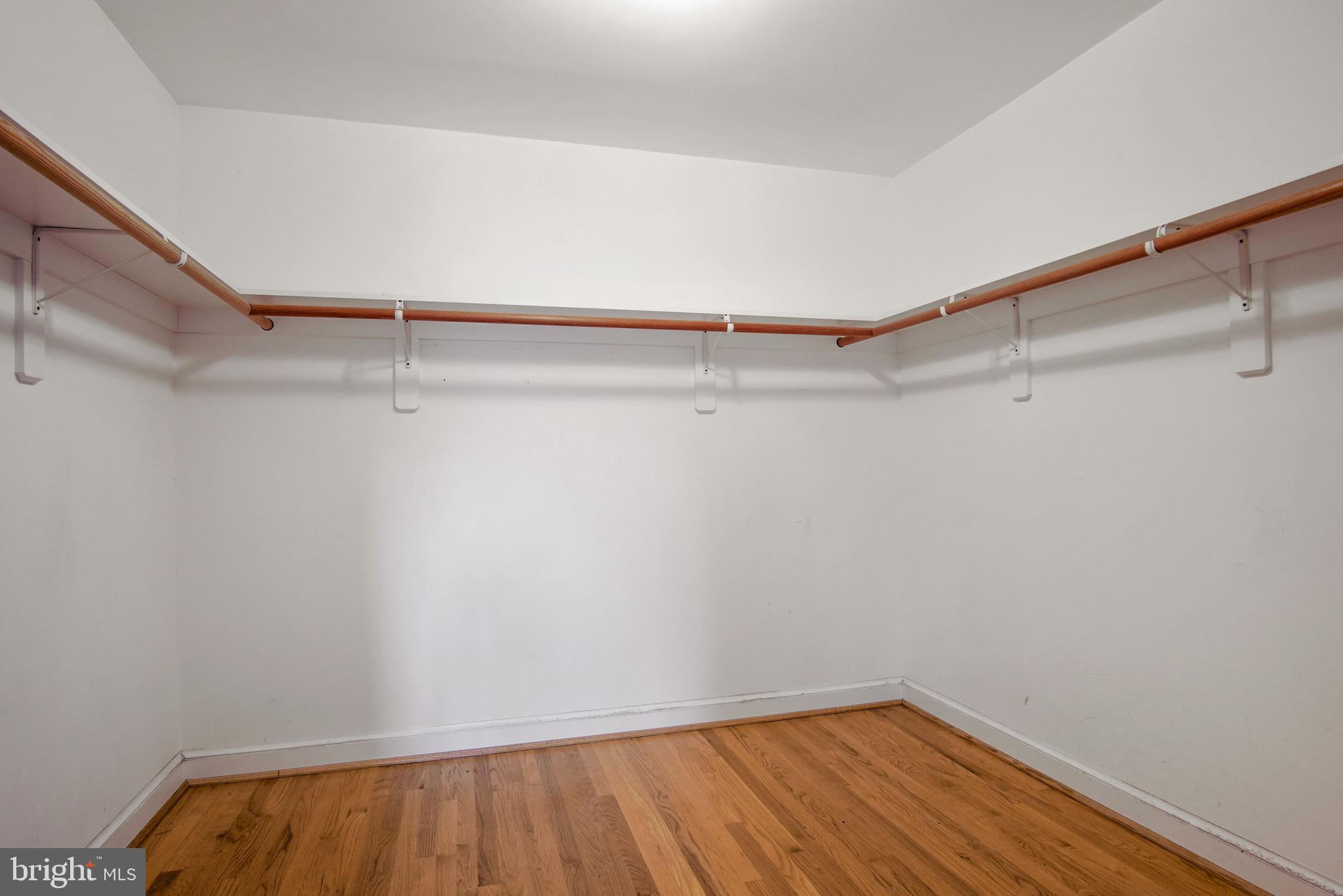 HENDRY ESTATES - Residential