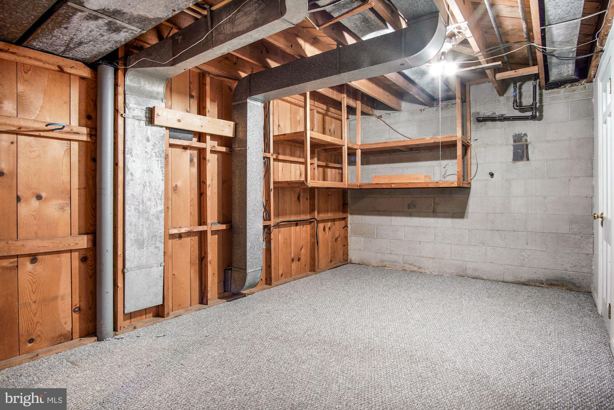 HENDRY ESTATES - Residential