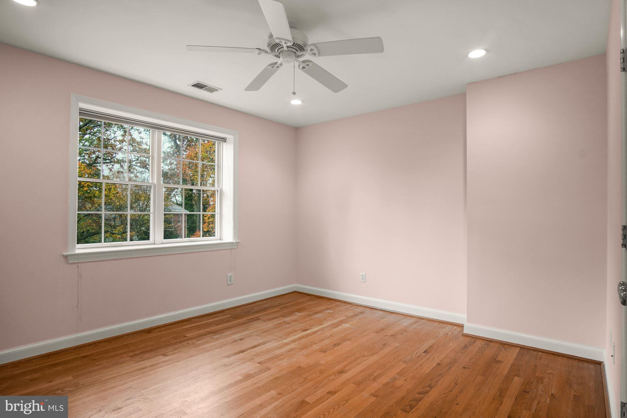 HENDRY ESTATES - Residential