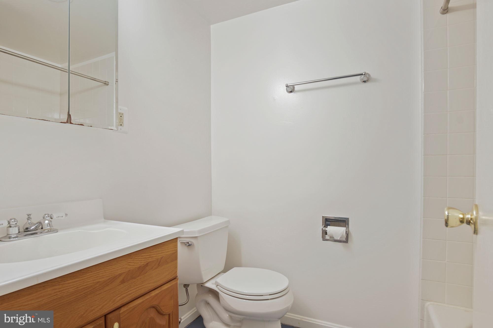 HENDRY ESTATES - Residential