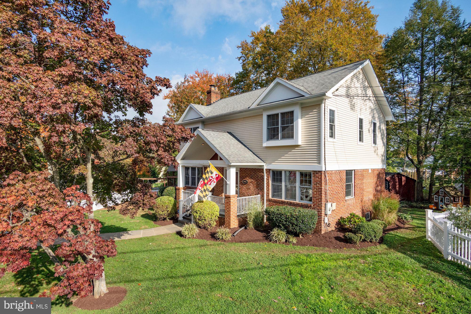 HENDRY ESTATES - Residential