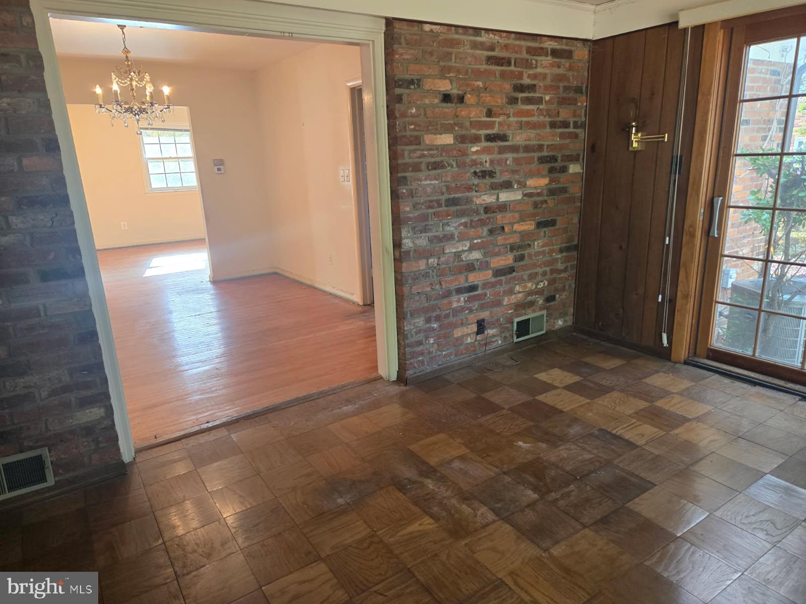 FALLS HILL - Residential