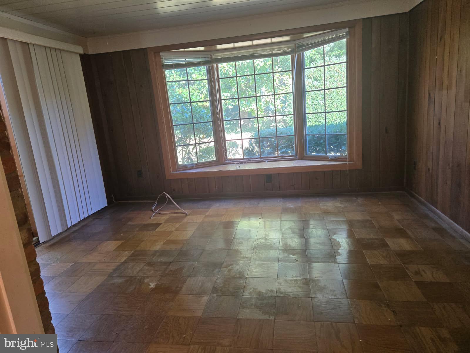 FALLS HILL - Residential