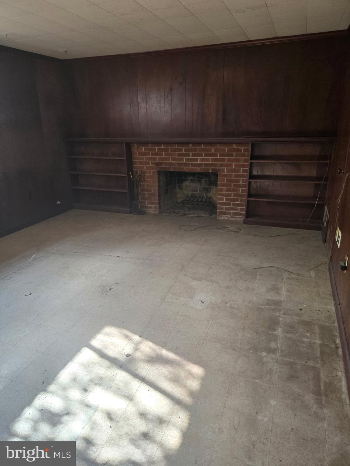 FALLS HILL - Residential