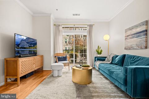 Condo For Sale - 2321 25th Street #2-106<br/> ARLINGTON, VA 22206