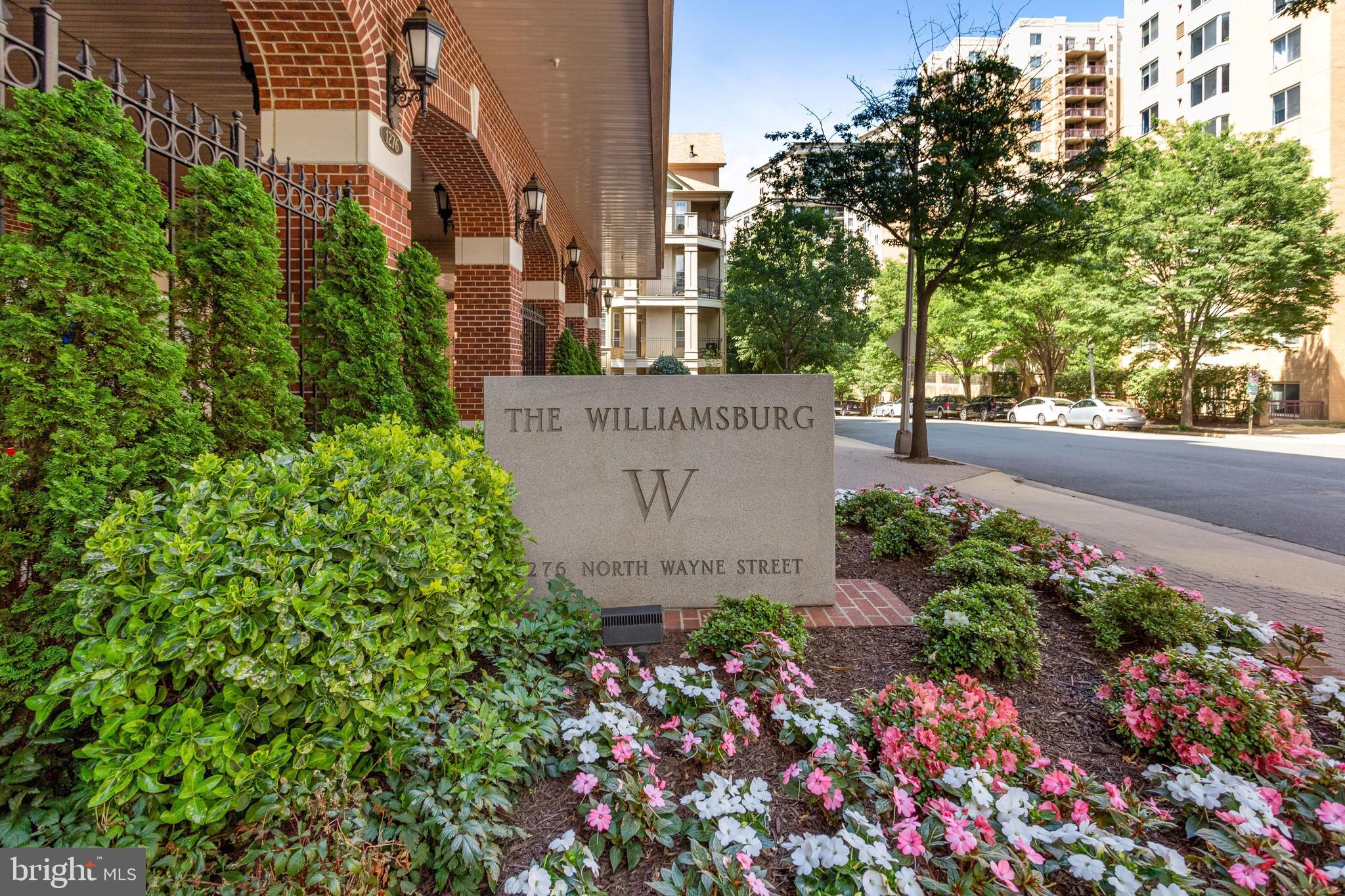 THE WILLIAMSBURG - Residential