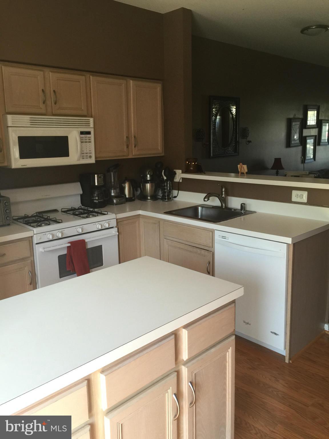 MONTCLAIR MEWS - Residential