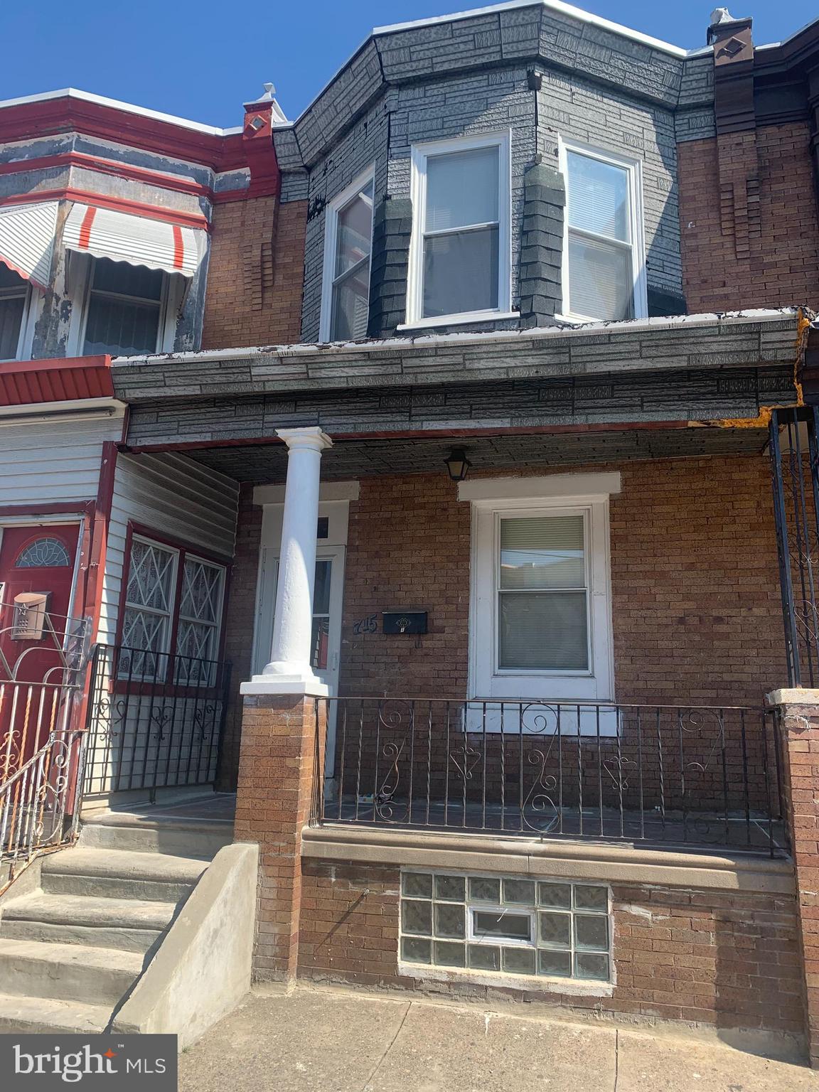 Great Investment opportunity , well maintained 1 + 1 duplex  located in the Hunting Park section of North Philadelphia. Each unit with one bedroom, Living room kitchen and bath. The 1.floor has access to  a full basement  and a private back yard.  The roof is only 1 year old. Great location, minutes away from center city Philadelphia
Ready to move in and very easy to show.