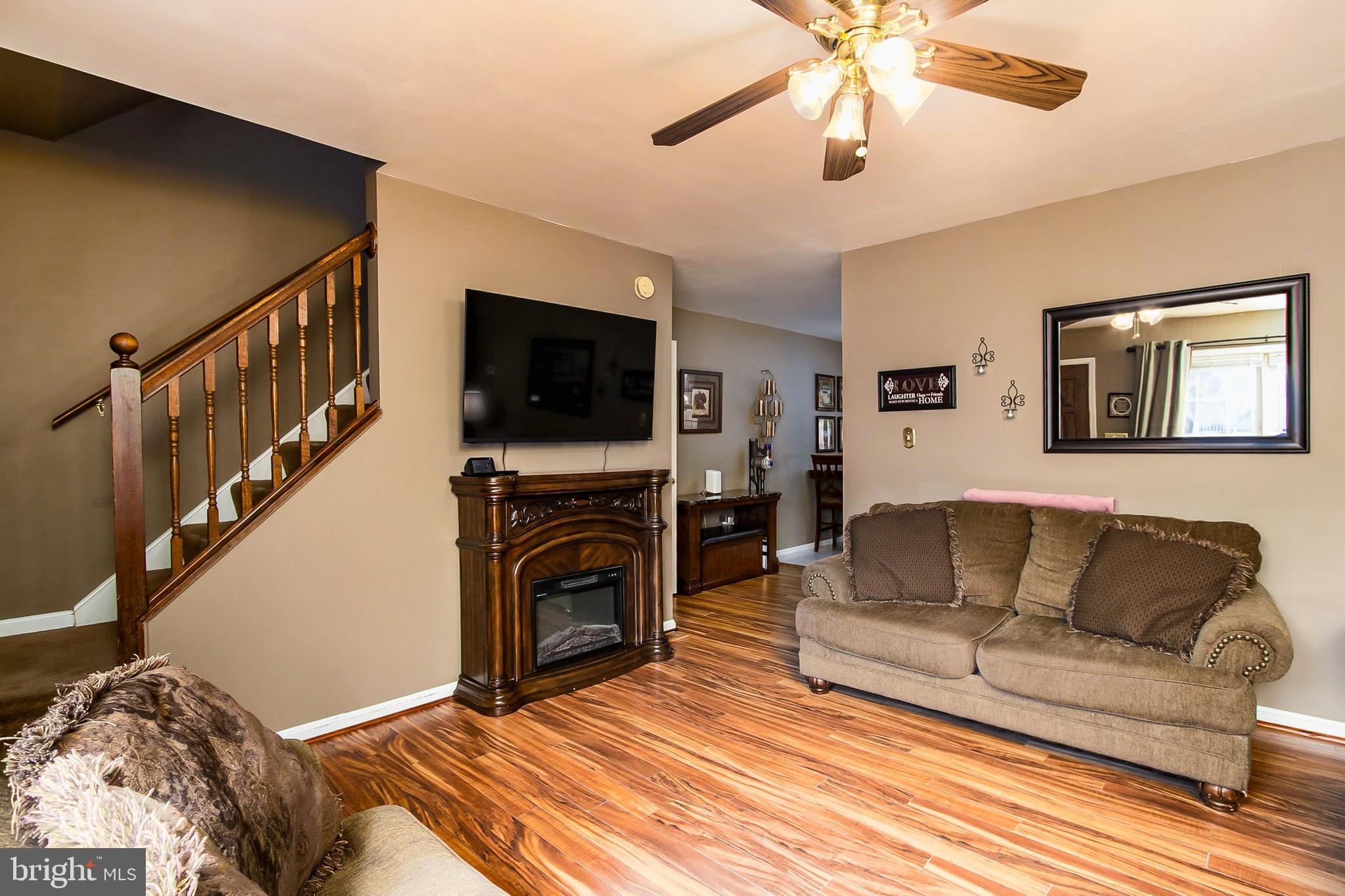 1102 INNER CIRCLE