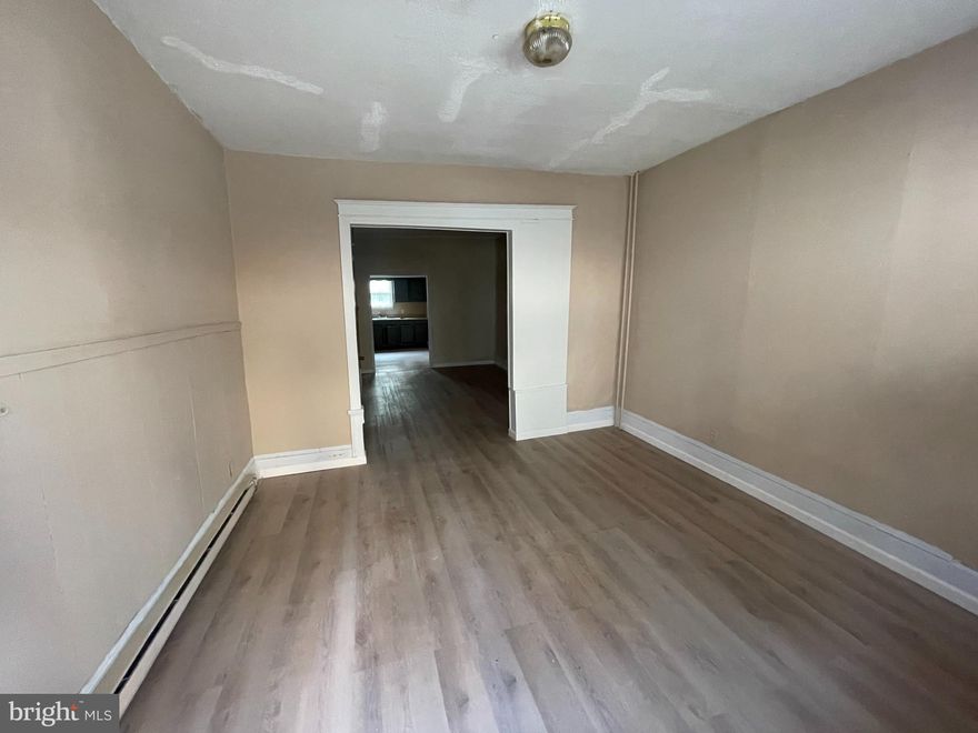 Investor opportunity! Recently renovated home, finish it as you see fit or keep it as is for rental income. Great started home for a first-time homebuyer looking to get into Real Estate.