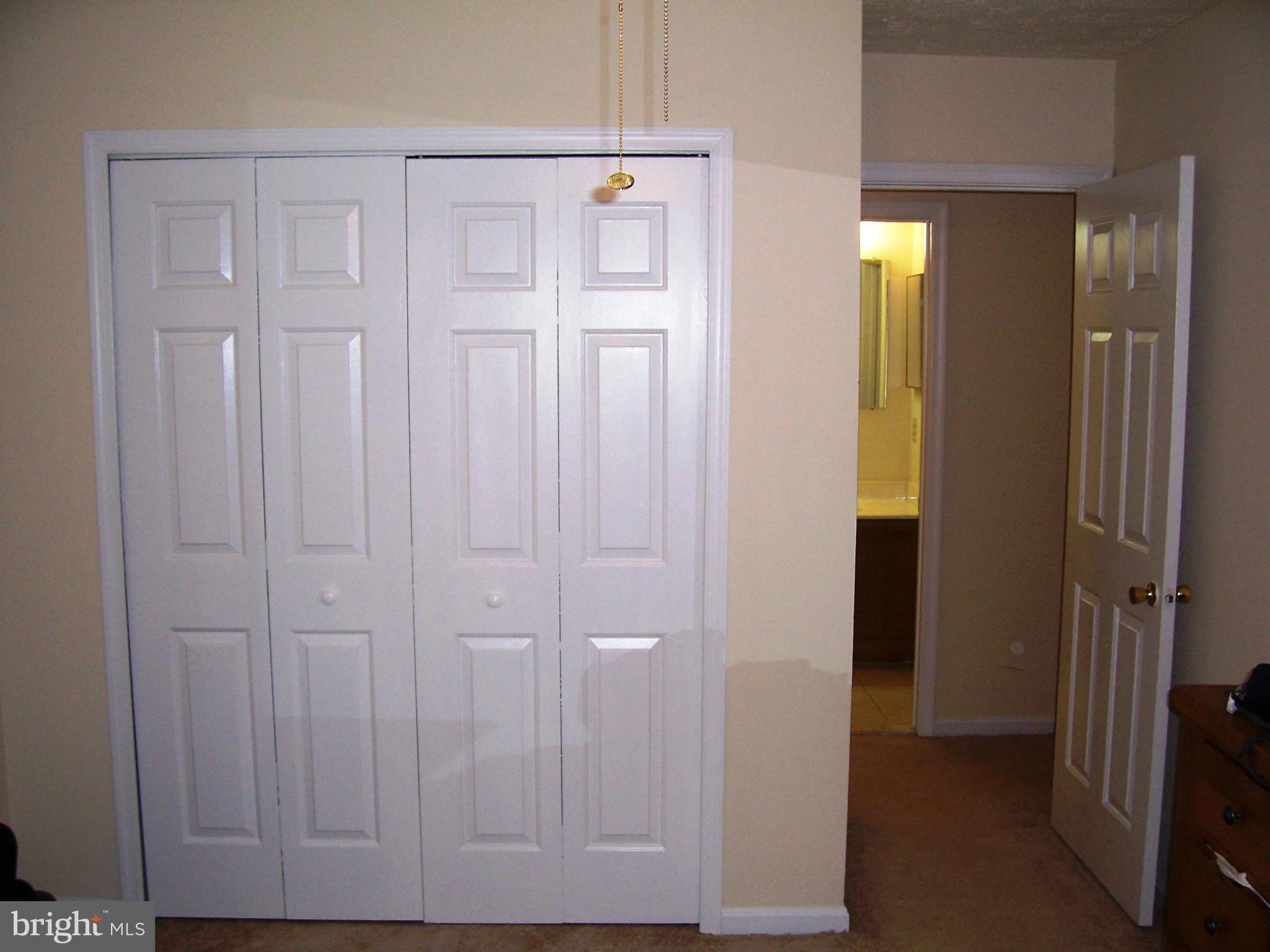 ST CHARLES SUB - HAMPSHIRE - Residential Lease