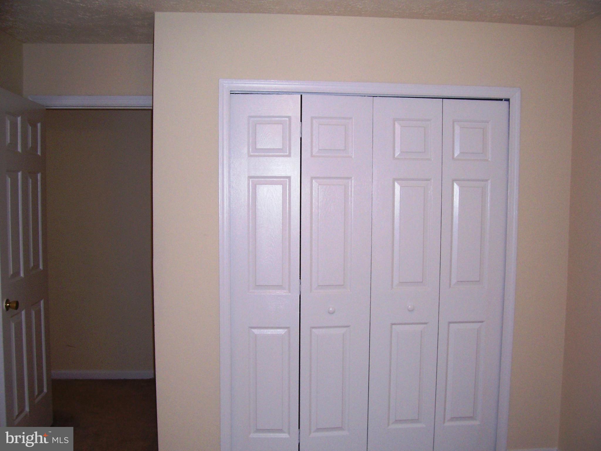 ST CHARLES SUB - HAMPSHIRE - Residential Lease