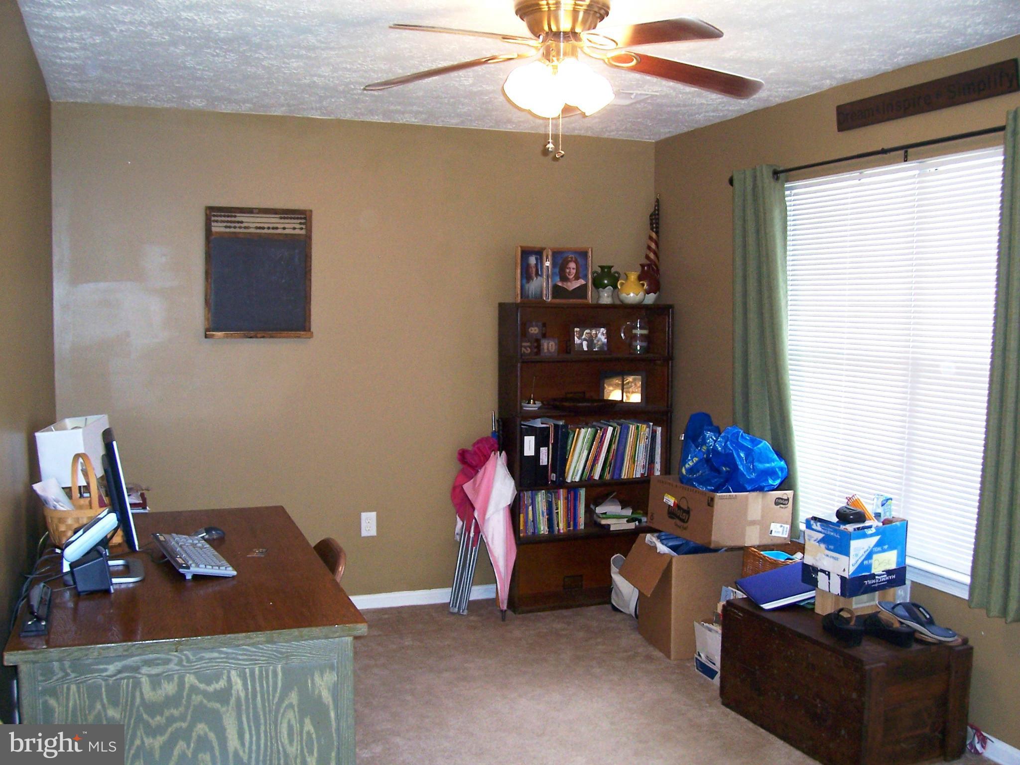 ST CHARLES SUB - HAMPSHIRE - Residential Lease