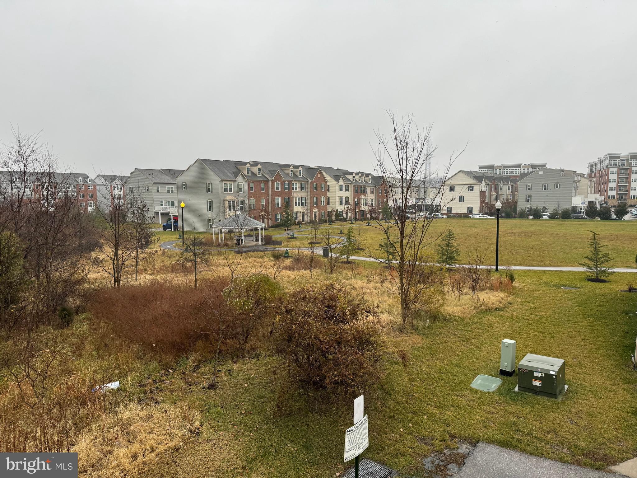 HOWARD SQUARE - Residential