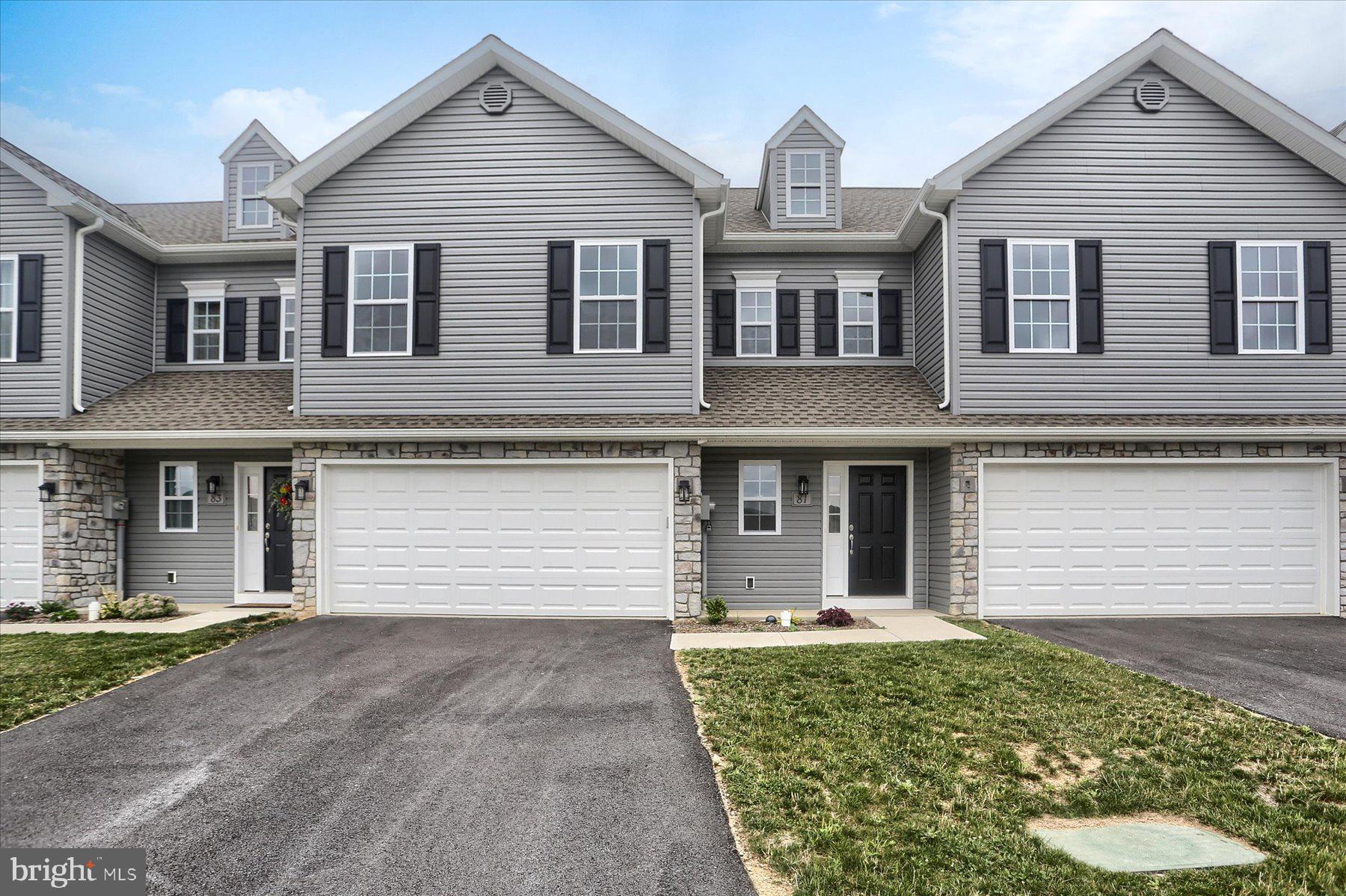 Welcome to this beautifully built interior townhome located in sought-after Palmyra. This brand-new home features 3 spacious bedrooms & 2.5 bathrooms, luxury vinyl plank flooring, convenient 2nd-floor laundry, modern kitchen with large granite countertop island, an open-concept living space and a walkout basement with the potential for a gym, rec room, or additional storage.
Enjoy low-maintenance living in a quiet community with access to shopping, parks and dining.
Don’t miss your opportunity—schedule a showing today!