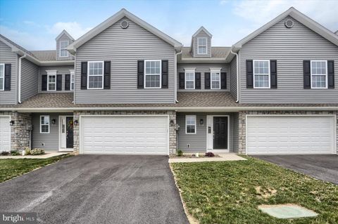 81 CORTLAND CROSSING PALMYRA PA 17078