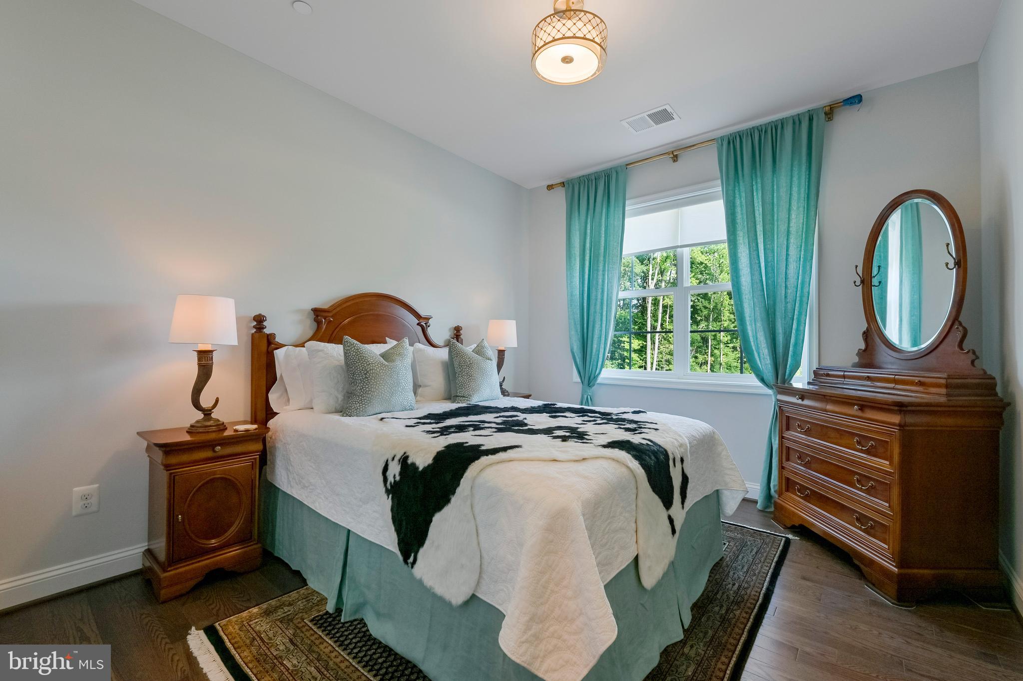 TURNBULL ESTATES - Residential