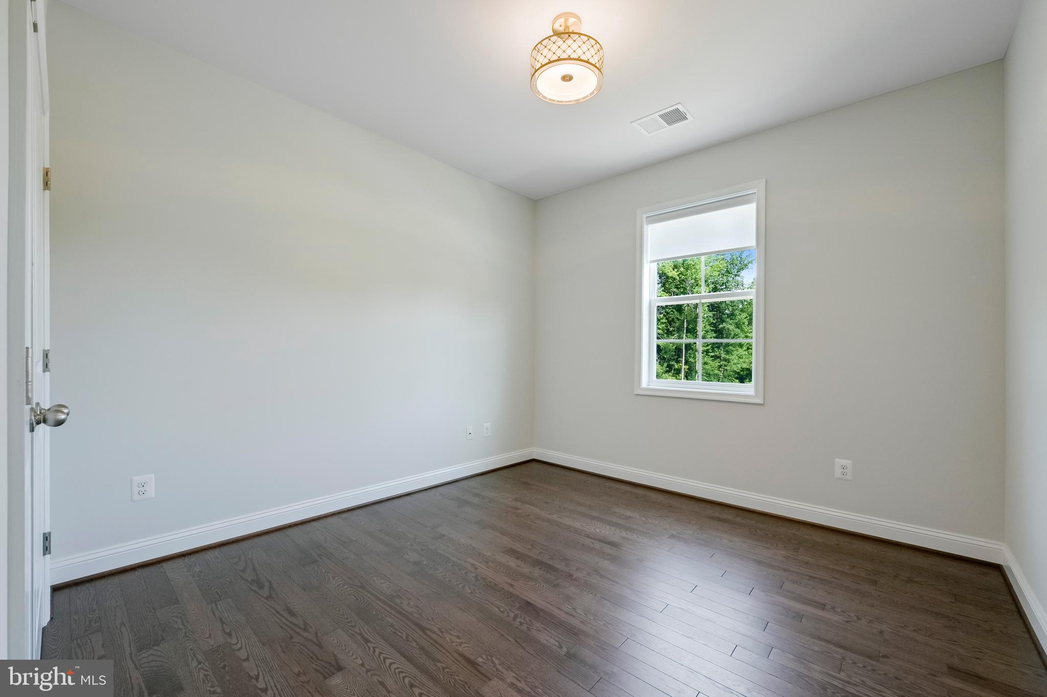 TURNBULL ESTATES - Residential