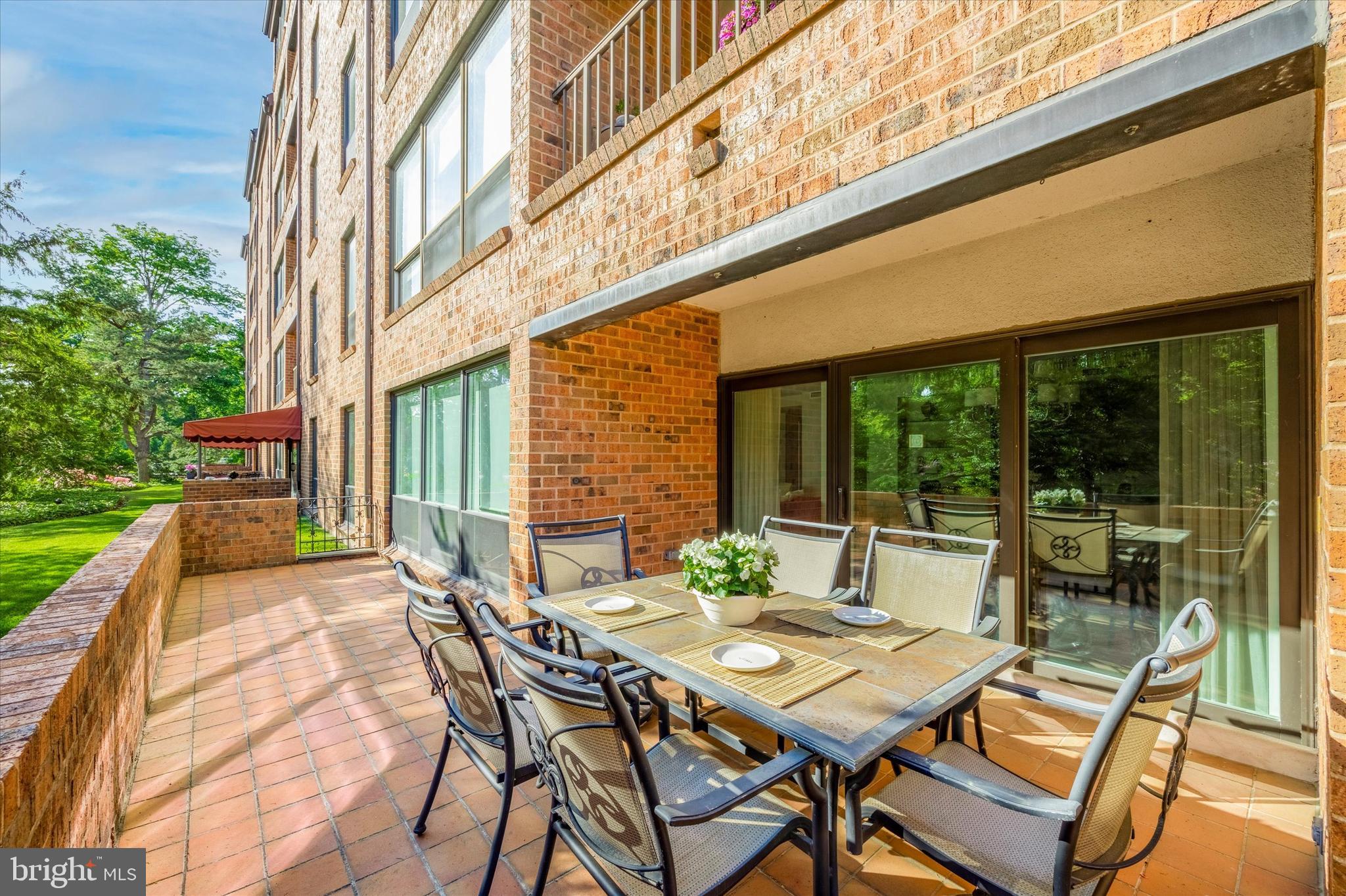GRAYS LANE HOUSE - Residential