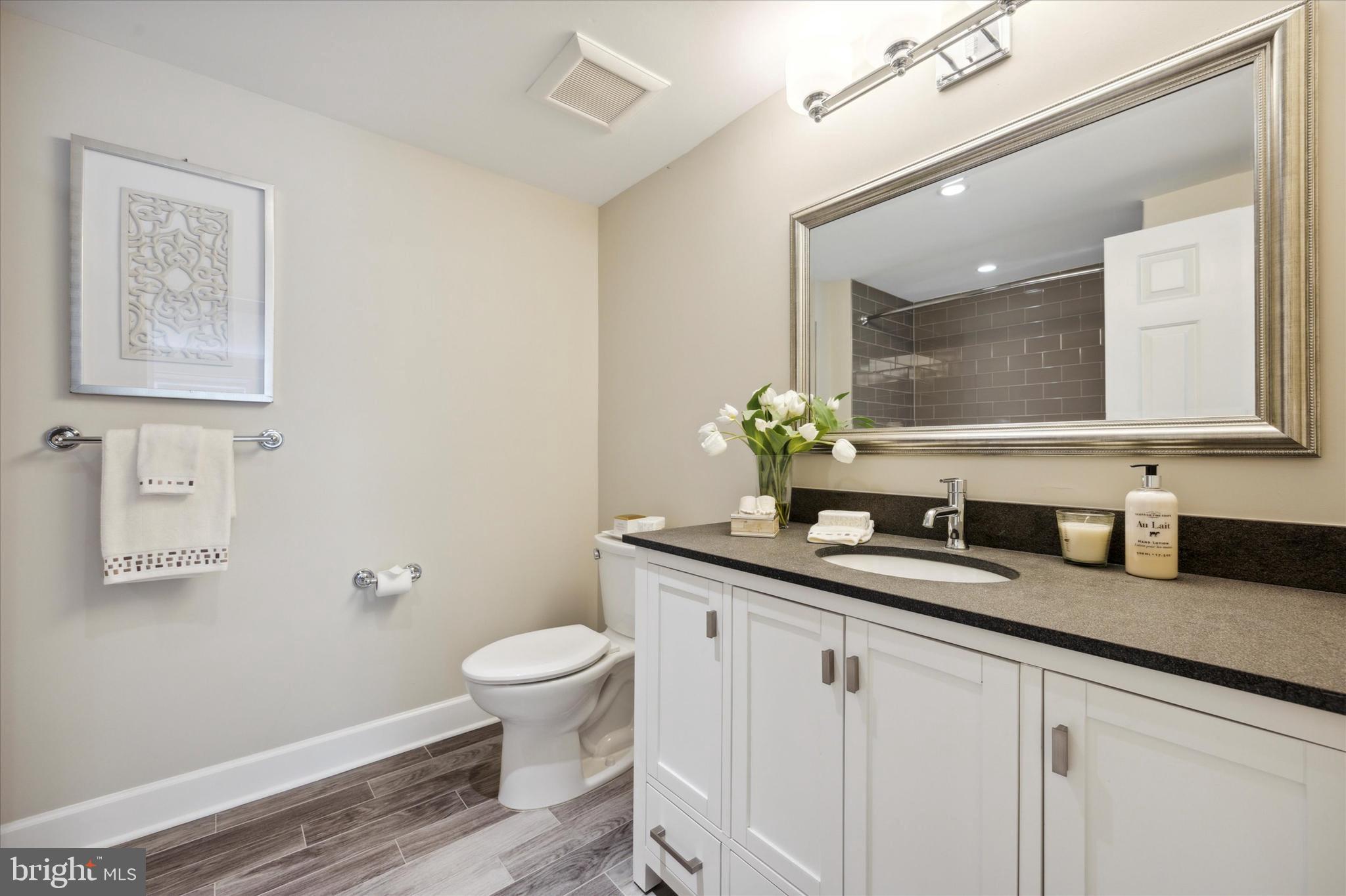 GRAYS LANE HOUSE - Residential
