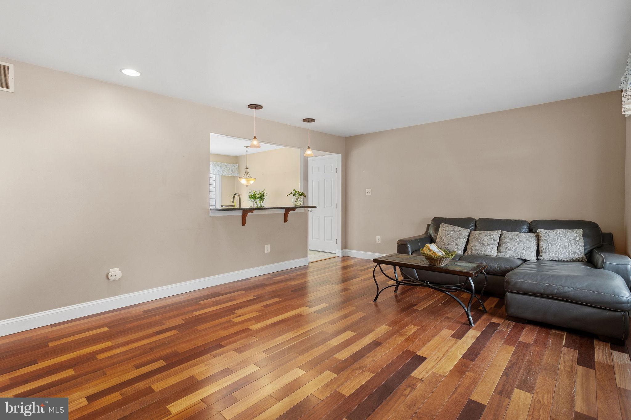 168 FAIRFAX DRIVE
